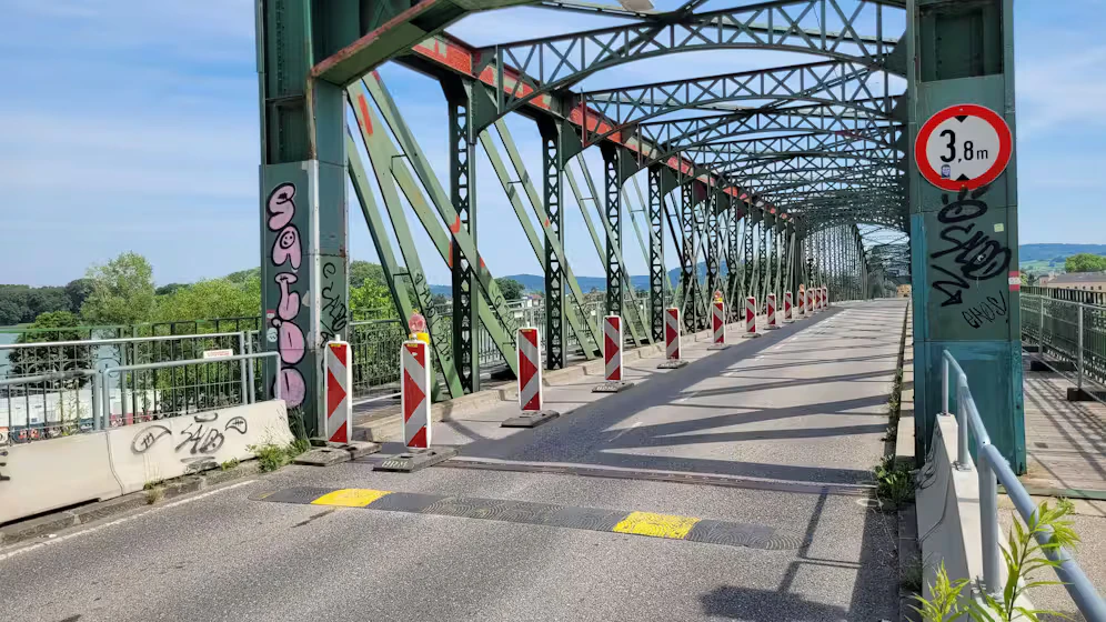 Die Donaubrücke Stein-Mautern soll verbreitert werden.