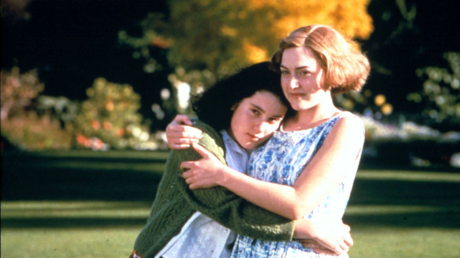 Kate Winslet war 17 Jahre alt, als sie für den Film Heavenly Creatures (veröffentlicht 1994) vor der Kamera stand.
