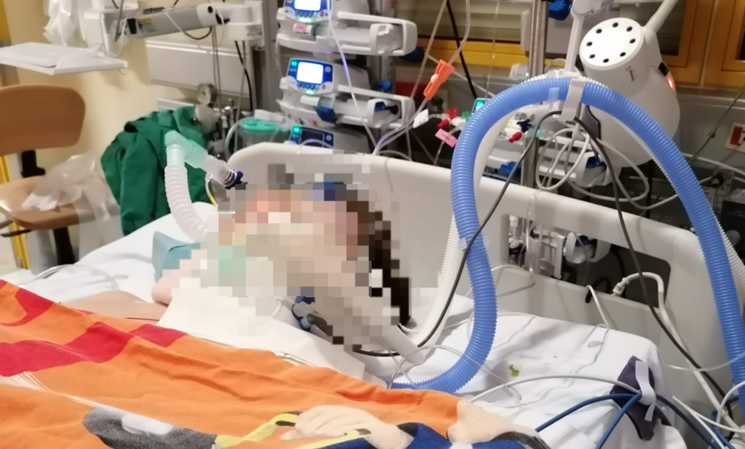 Heute.at - Sohn fast gestorben: Jetzt steht Mama an Armutsgrenze