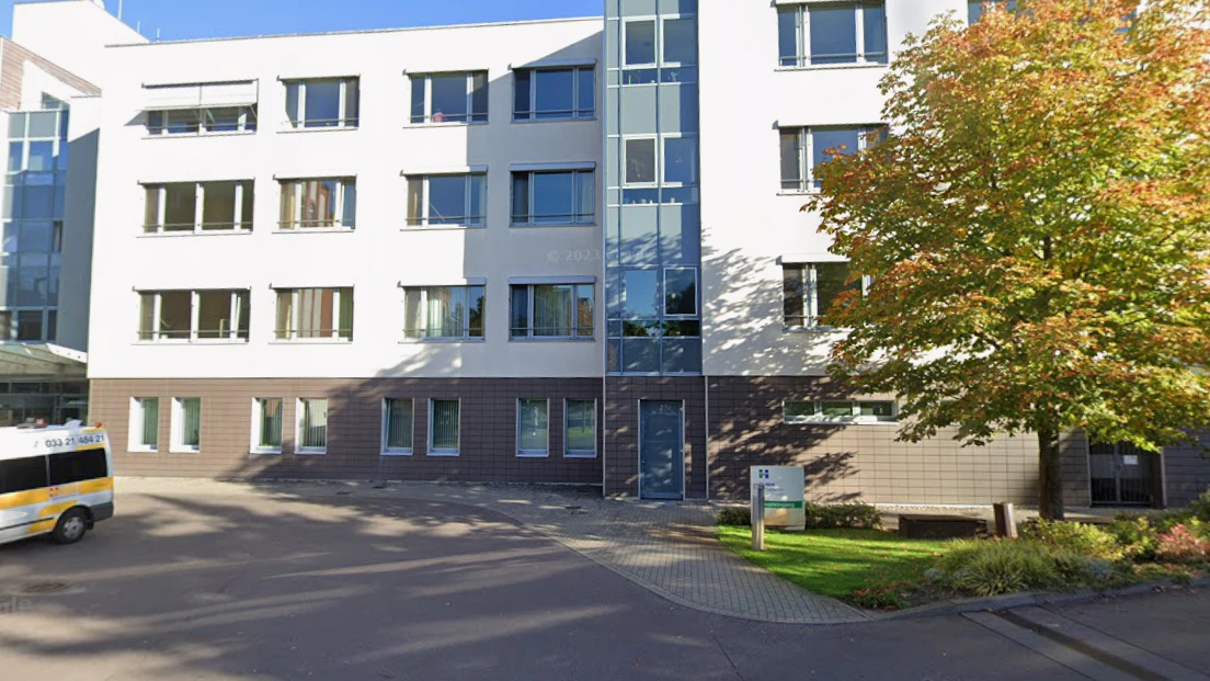 Zu den Übergriffen soll es in den Havelland-Kliniken Rathenow und Nauen gekommen sein. 