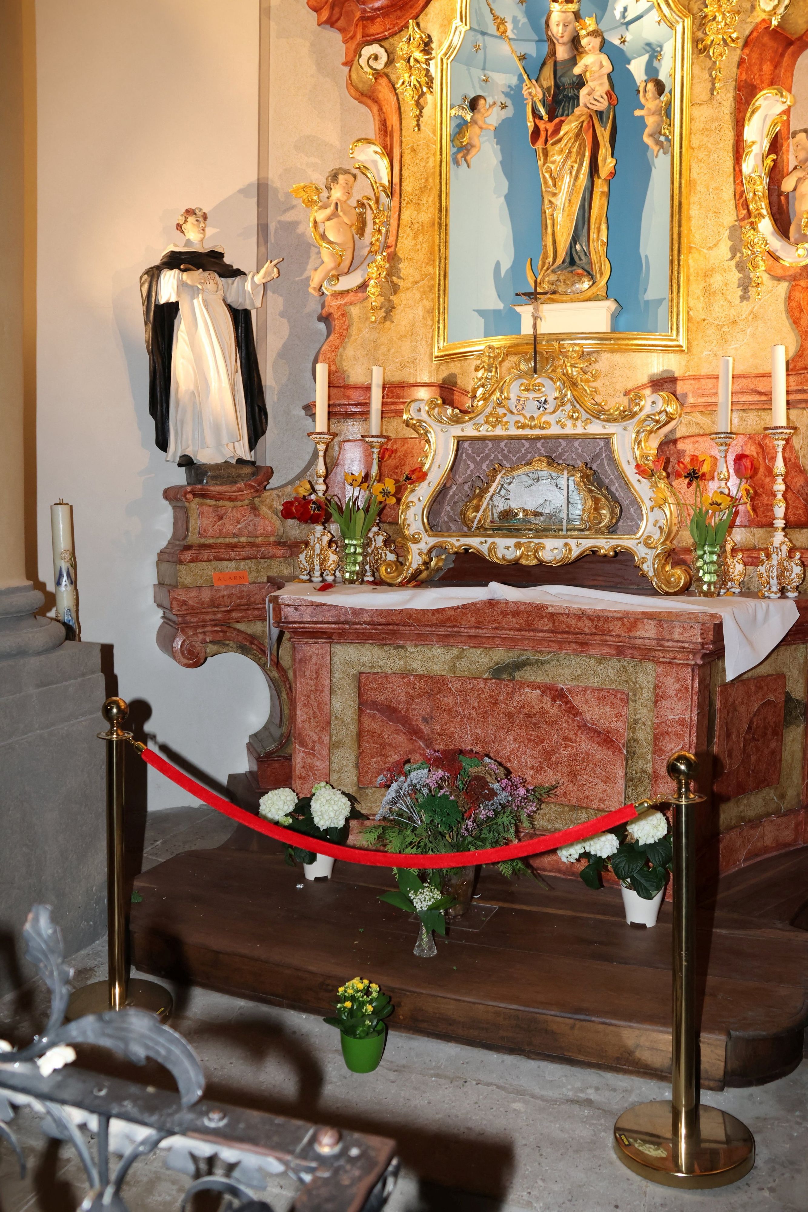 Die heilige Zdislava von Lämberg wird in Böhmen als Schutzheilige der Armen und Leidenden verehrt – nun wurde ihr Schädel gestohlen.