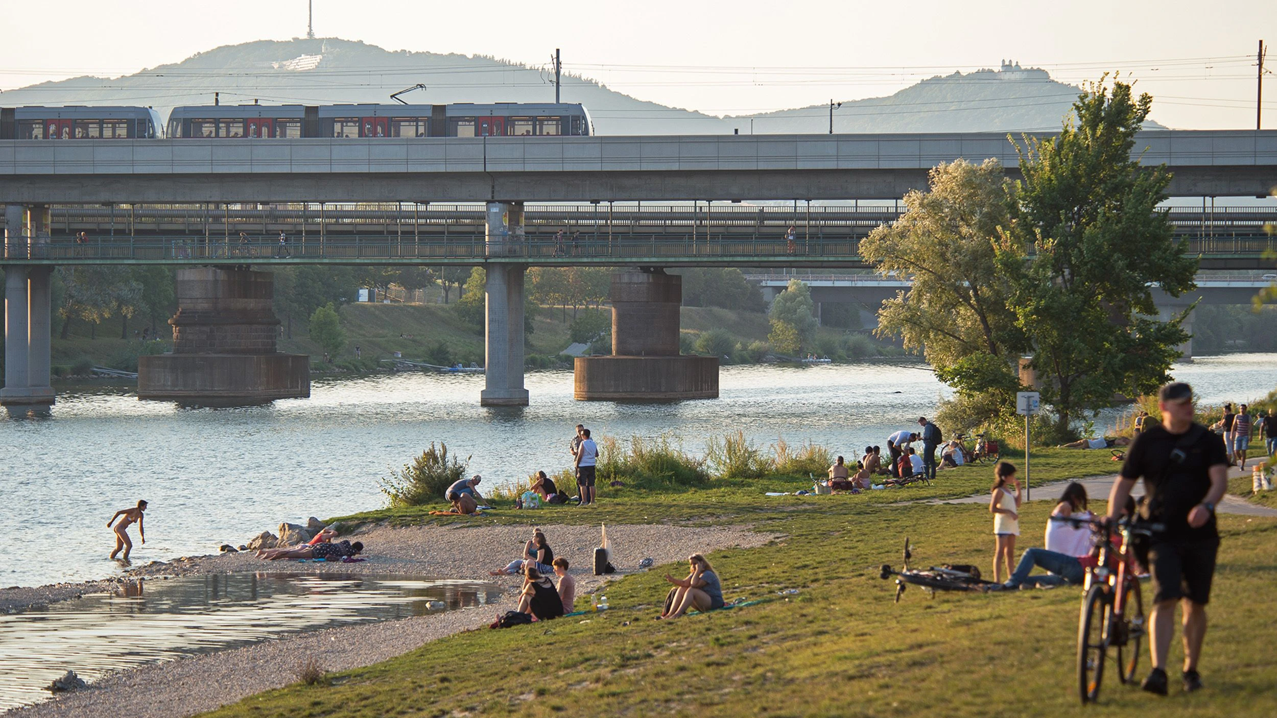 Mit der U6 geht es staufrei zur Neuen Donau.
