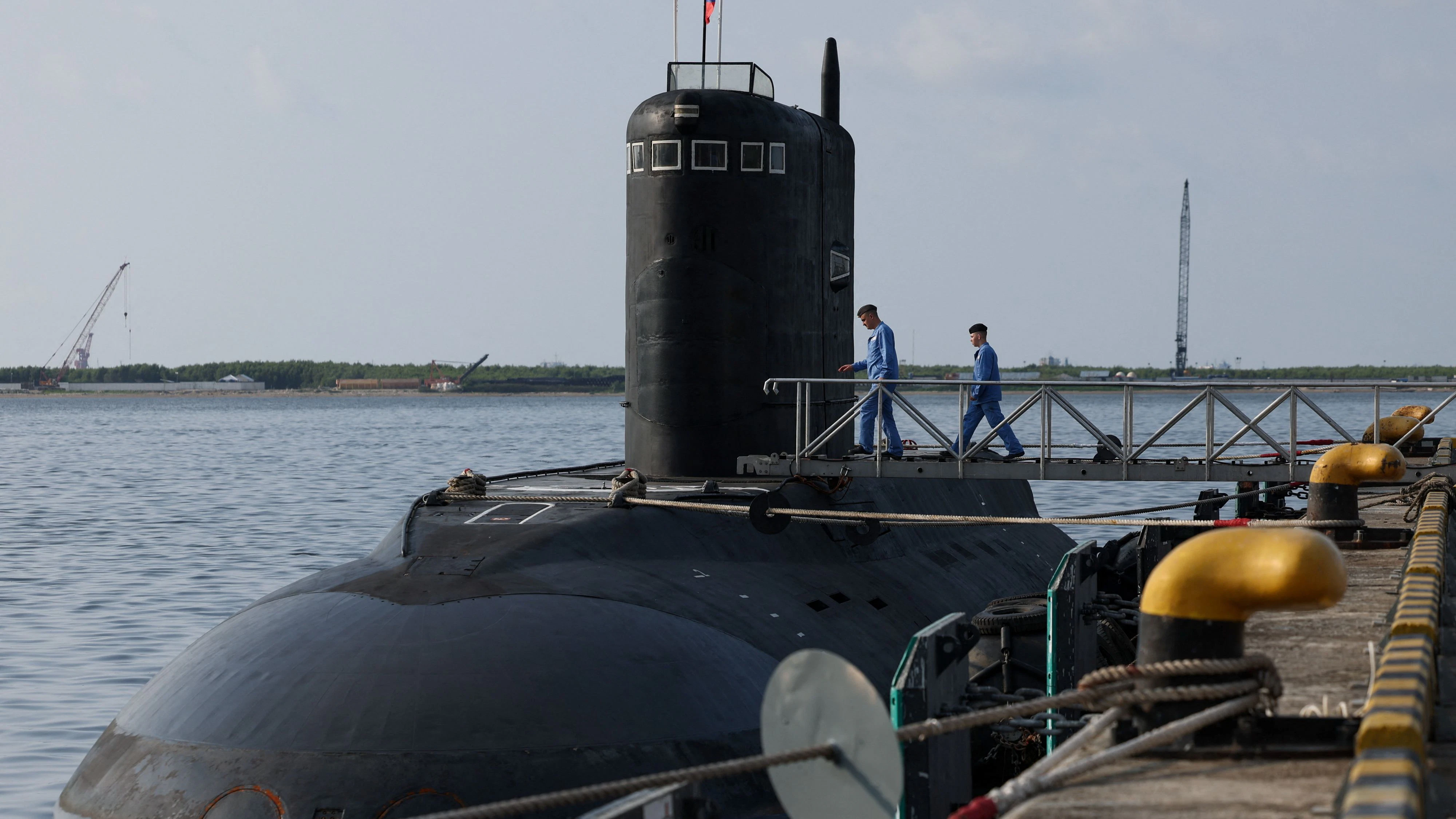Neue Aufnahmen aus dem All zeigen eine geheime russische U-Boot-Basis. (Symbolbild)