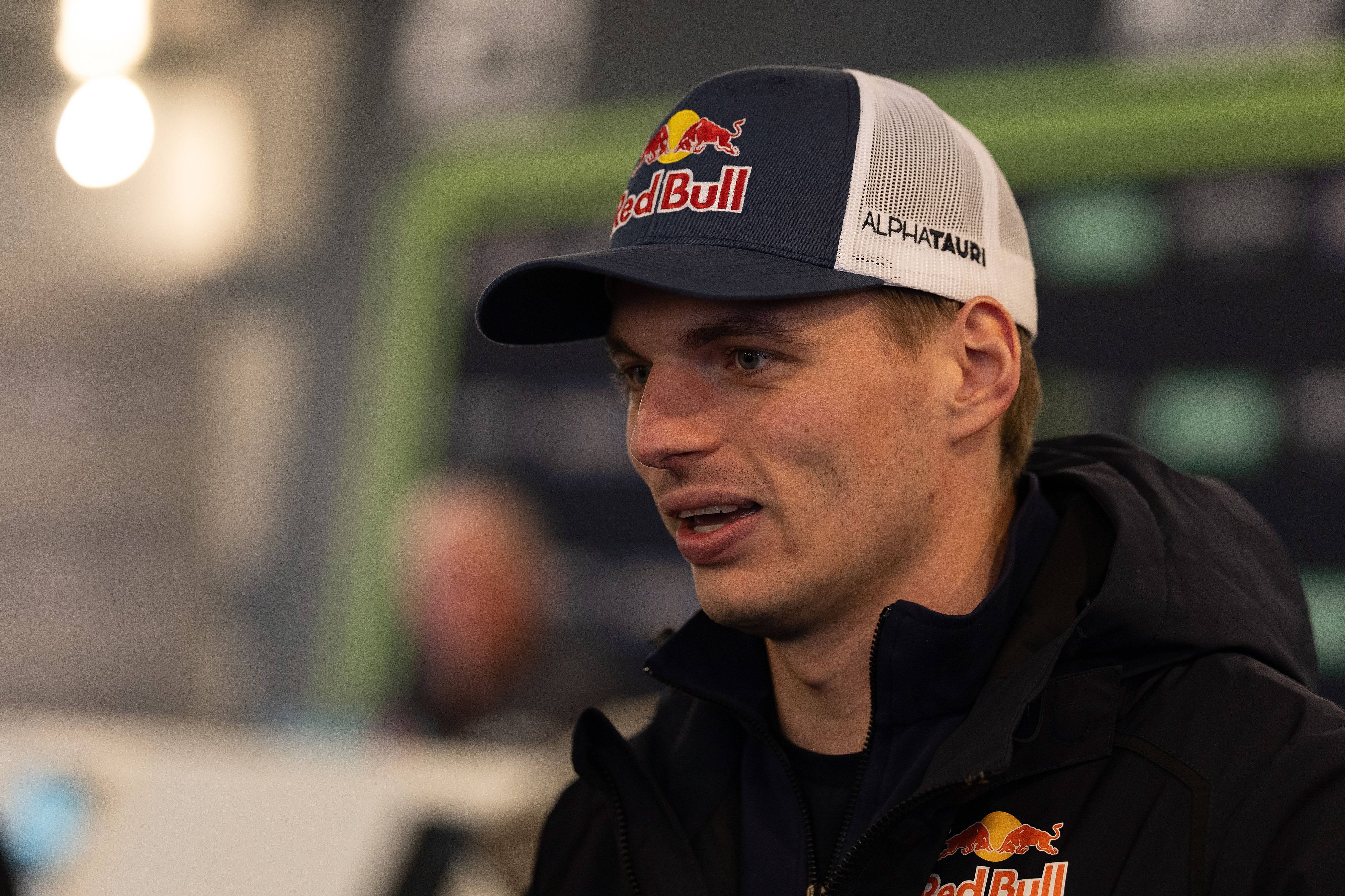 Formel-1-Star Max Verstappen startet auf dem Nürburgring. 
