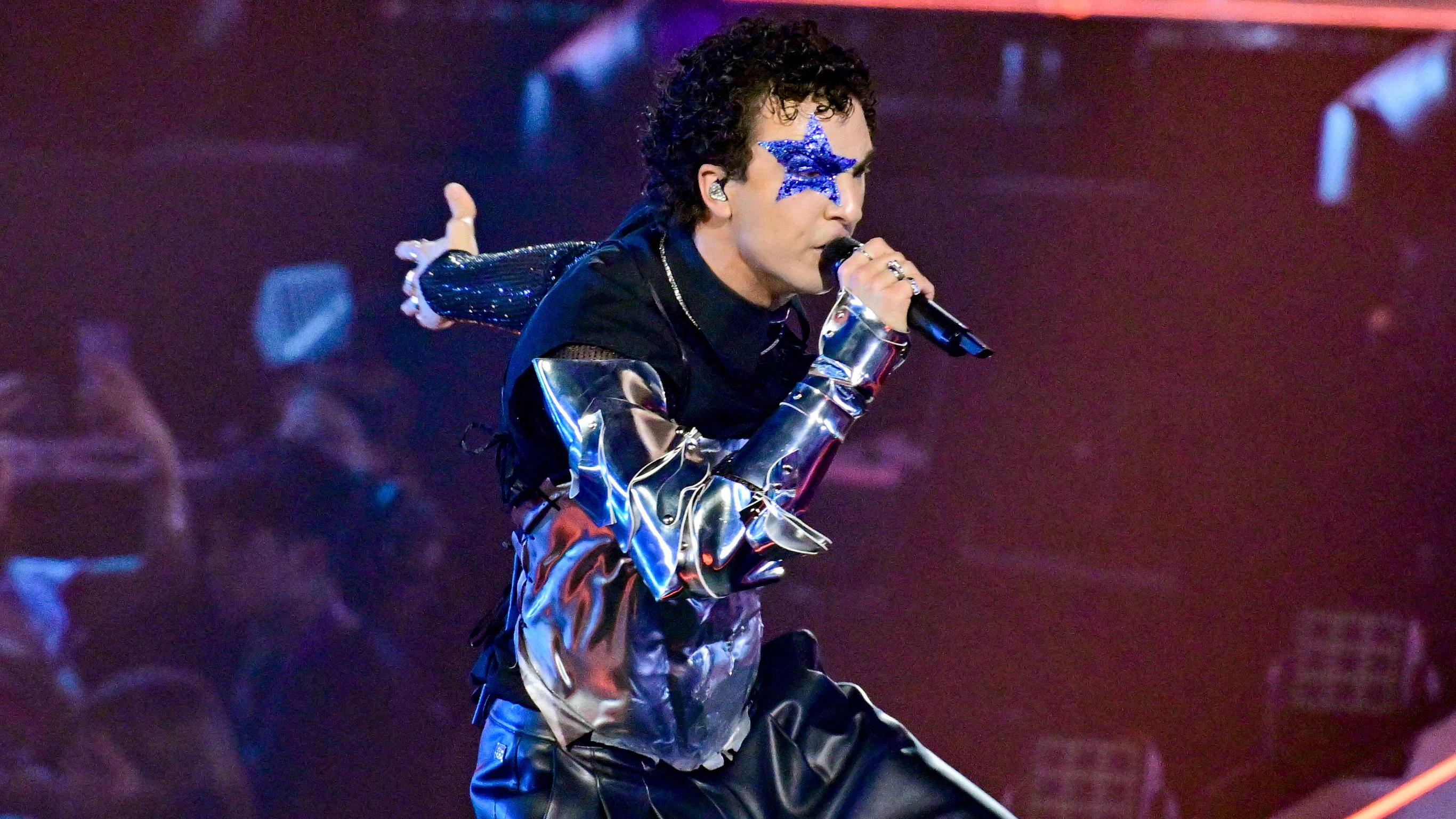 Cosmó sorgte mit "Tanzschein" für Stimmung beim ESC.