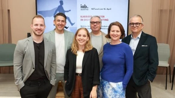 iab NETwork diskutiert Karriere: Wie Lernen, Haltung und Netzwerk den Erfolg im Digital Marketing bestimmen.