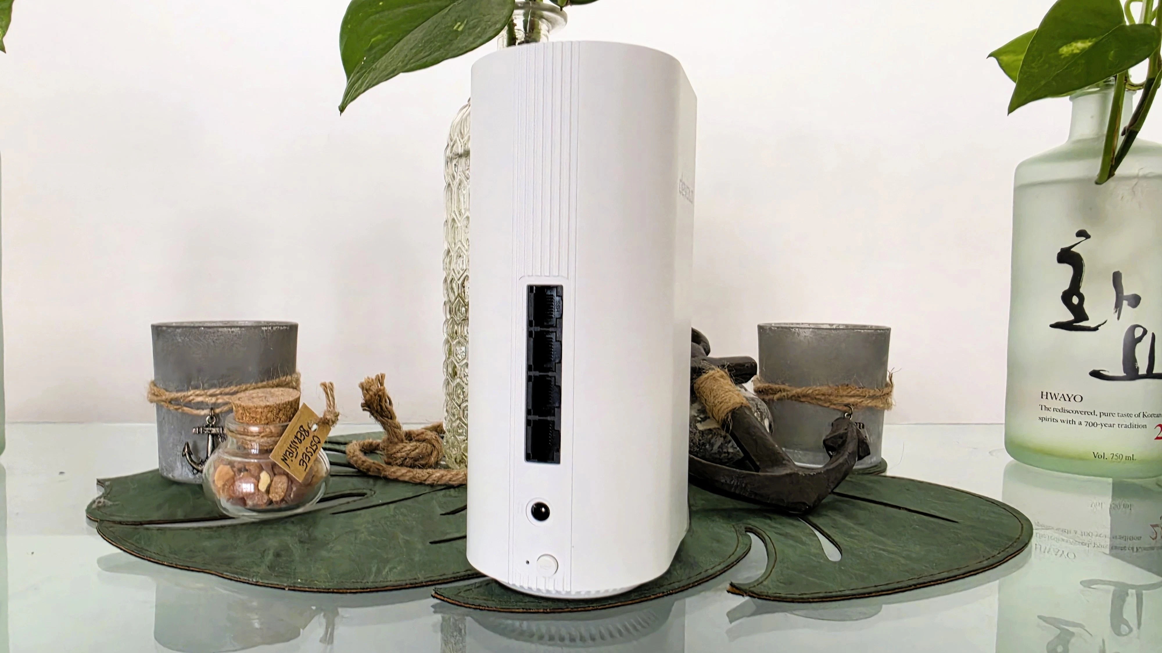Technisch unterstützt das Mesh-System WLAN 4, 5, 6 und 7 sowie moderne Funktionen wie Multi Link Operation und WPA3-Verschlüsselung.