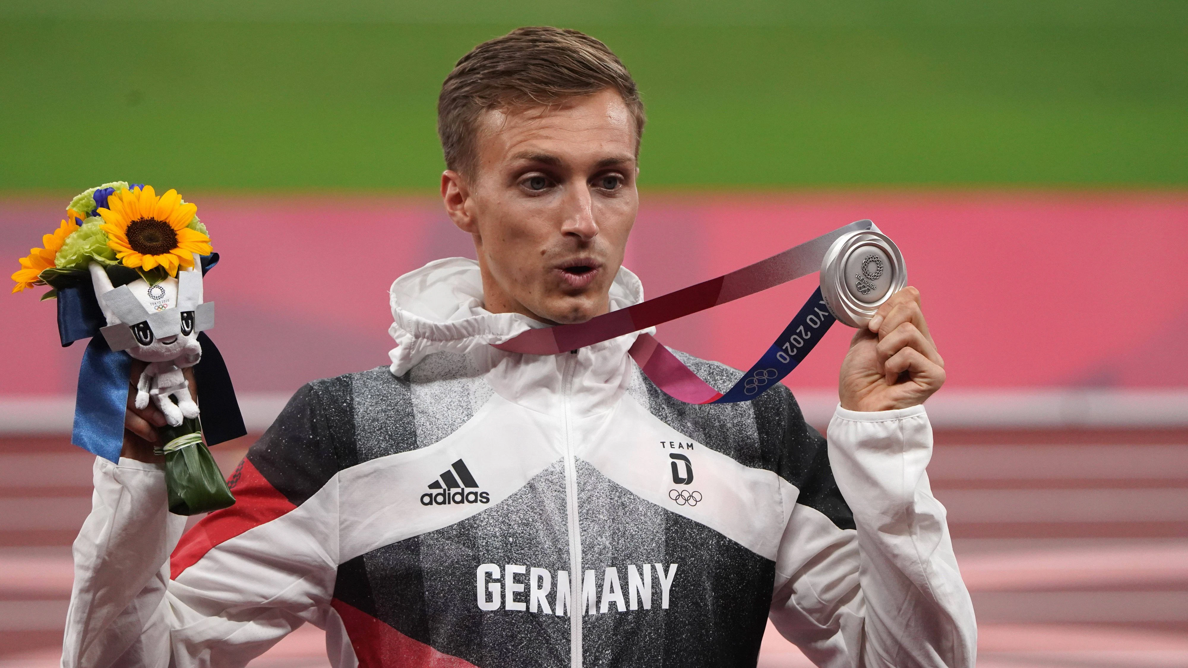 Jonathan Hilbert gesteht seine schwere Depression. 