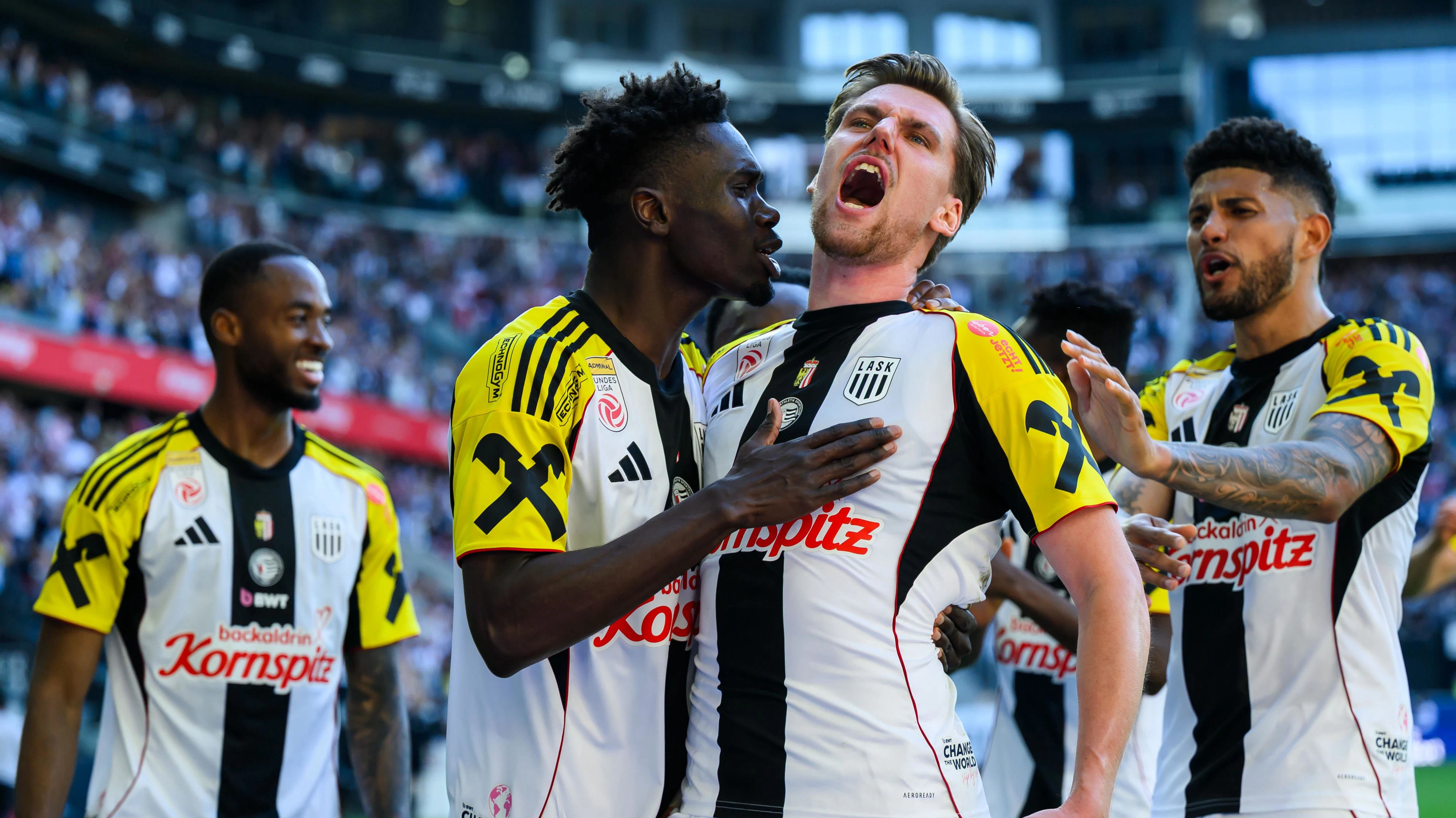 Heute.at - 3:0! Der LASK holt mit Gala bei Austria den Titel