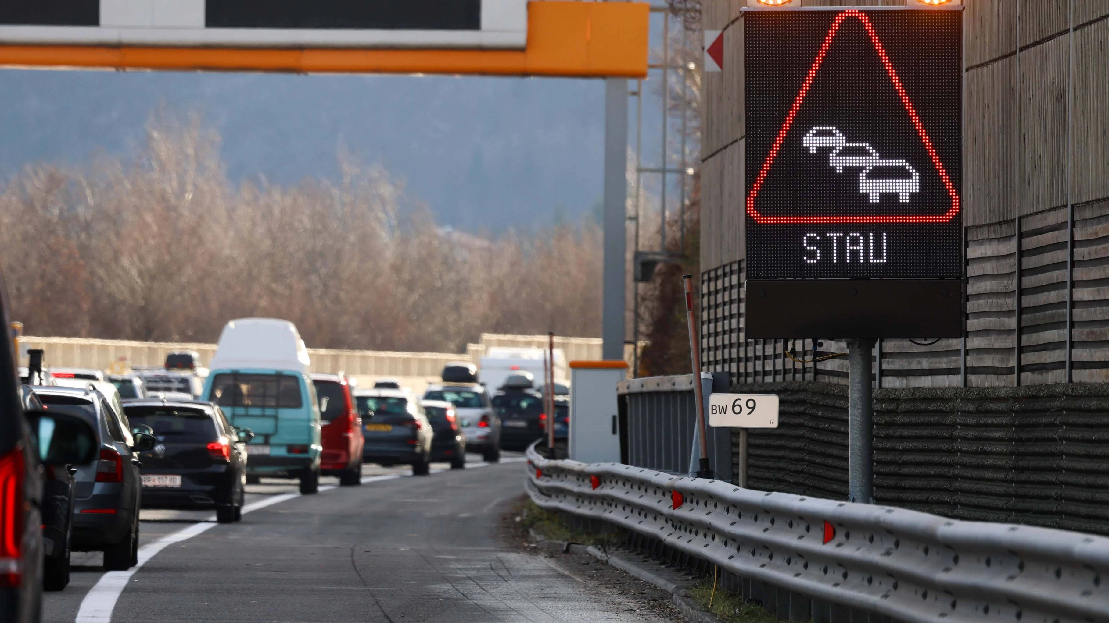 Heute.at - Pfingst-Reisewelle da – hier staut es sich schon jetzt