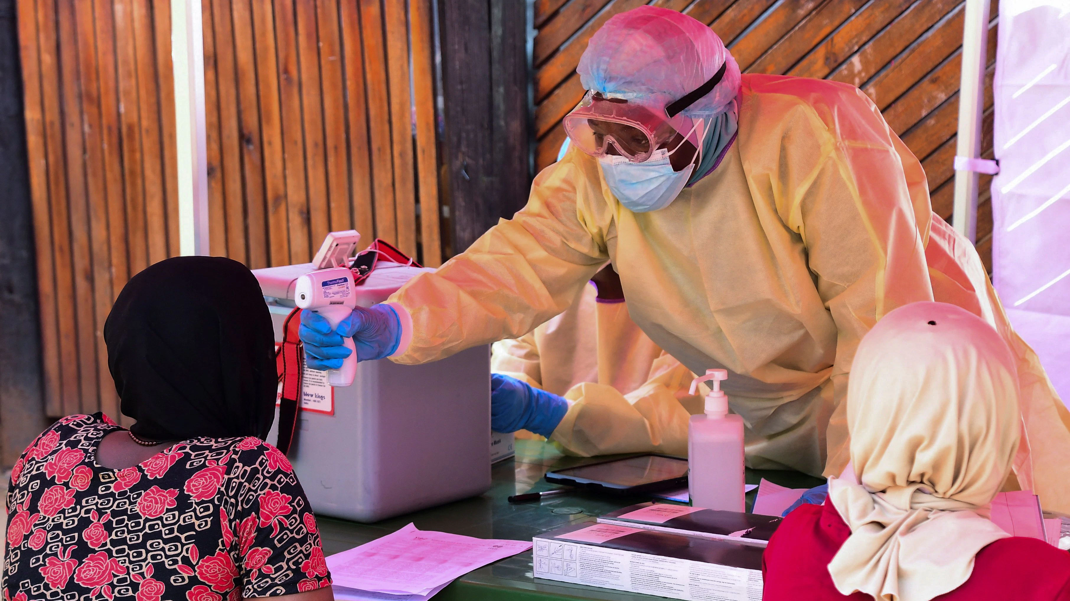 Experten zeigen sich besorgt über die rasche Ausbreitung des Ebola-Virus.