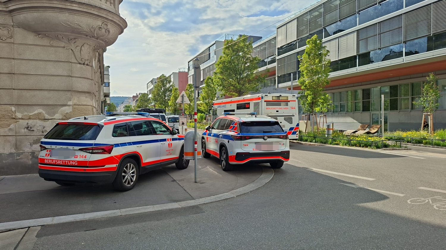 Am Montagnachmittag wurden zwei Kleinkinder bei einem Wohnungsbrand lebensgefährlich verletzt.