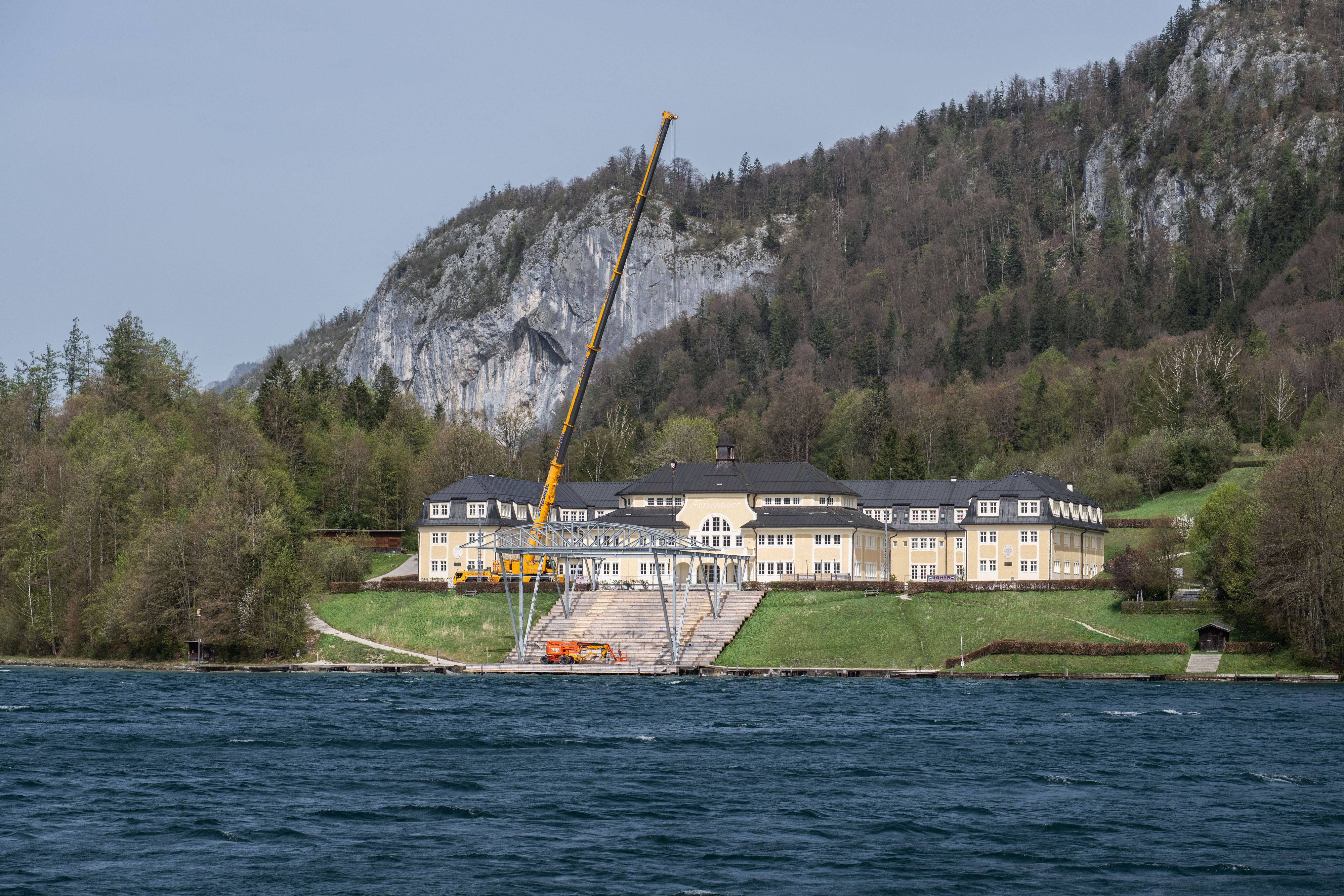 Die Wolfgangseebühne musste nach Budget-Minus und Schwierigkeiten mit den Behörden wieder abgebaut werden. 
