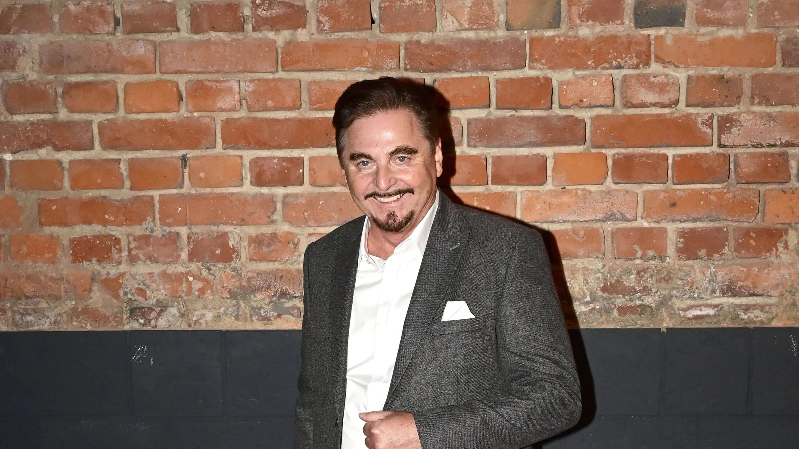 Uwe Herrmann bei der Premiere der Dinnershow Moments 3 im Chapiteau der Träume im Ostra-Dome & Ostra-Studios. 