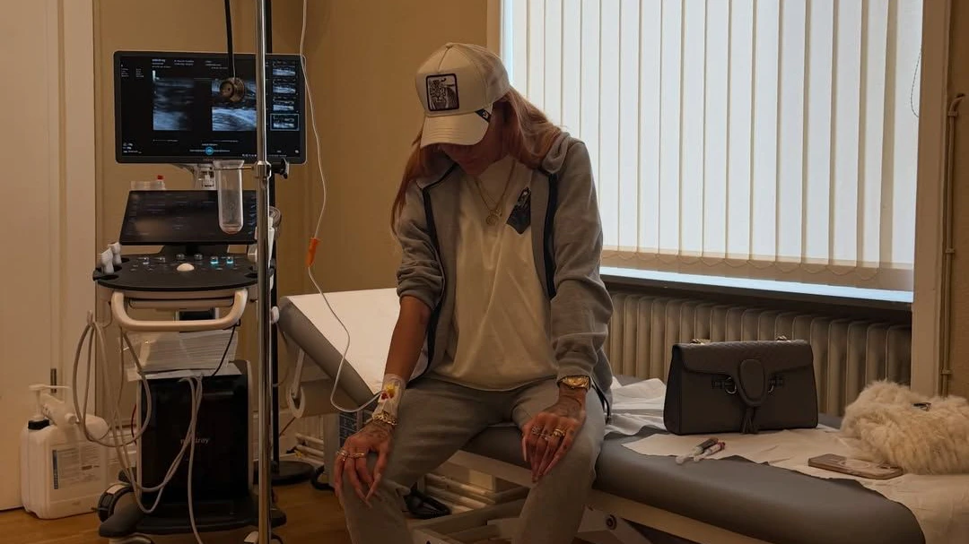 Gina-Lisa Lohfink meldet sich aus dem Krankenhaus.