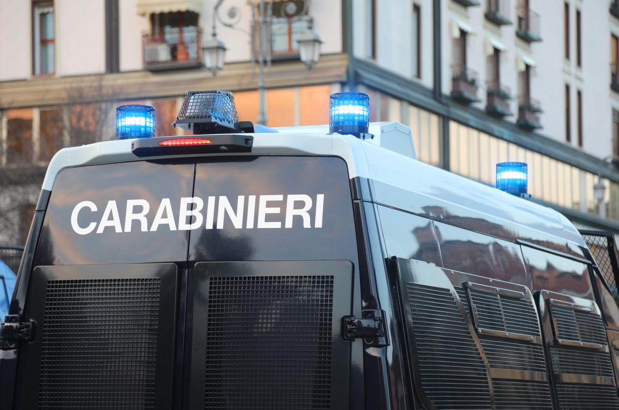 Zwölf Personen, darunter drei Österreicher, wurden festgenommen.