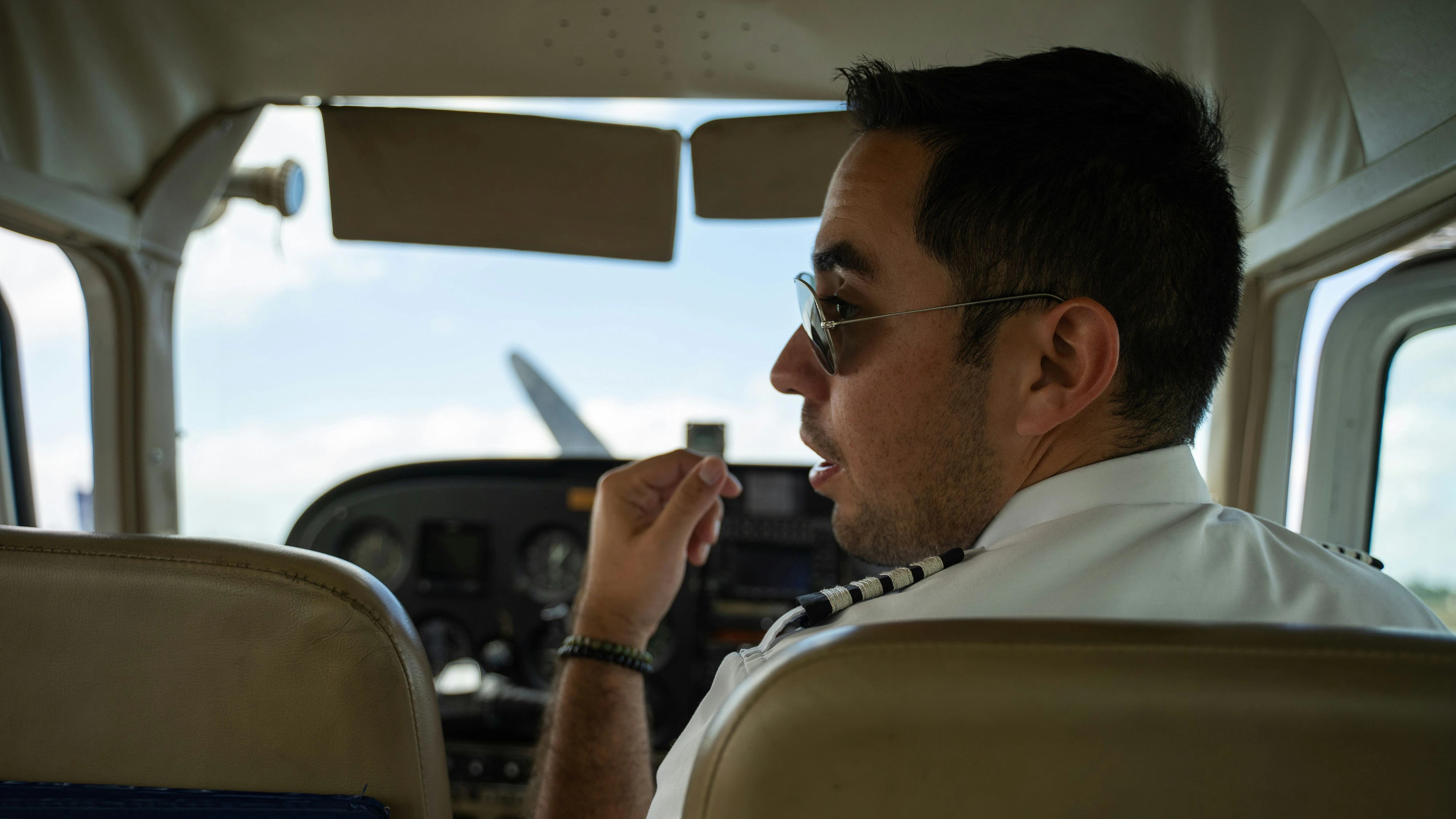 Pilot...