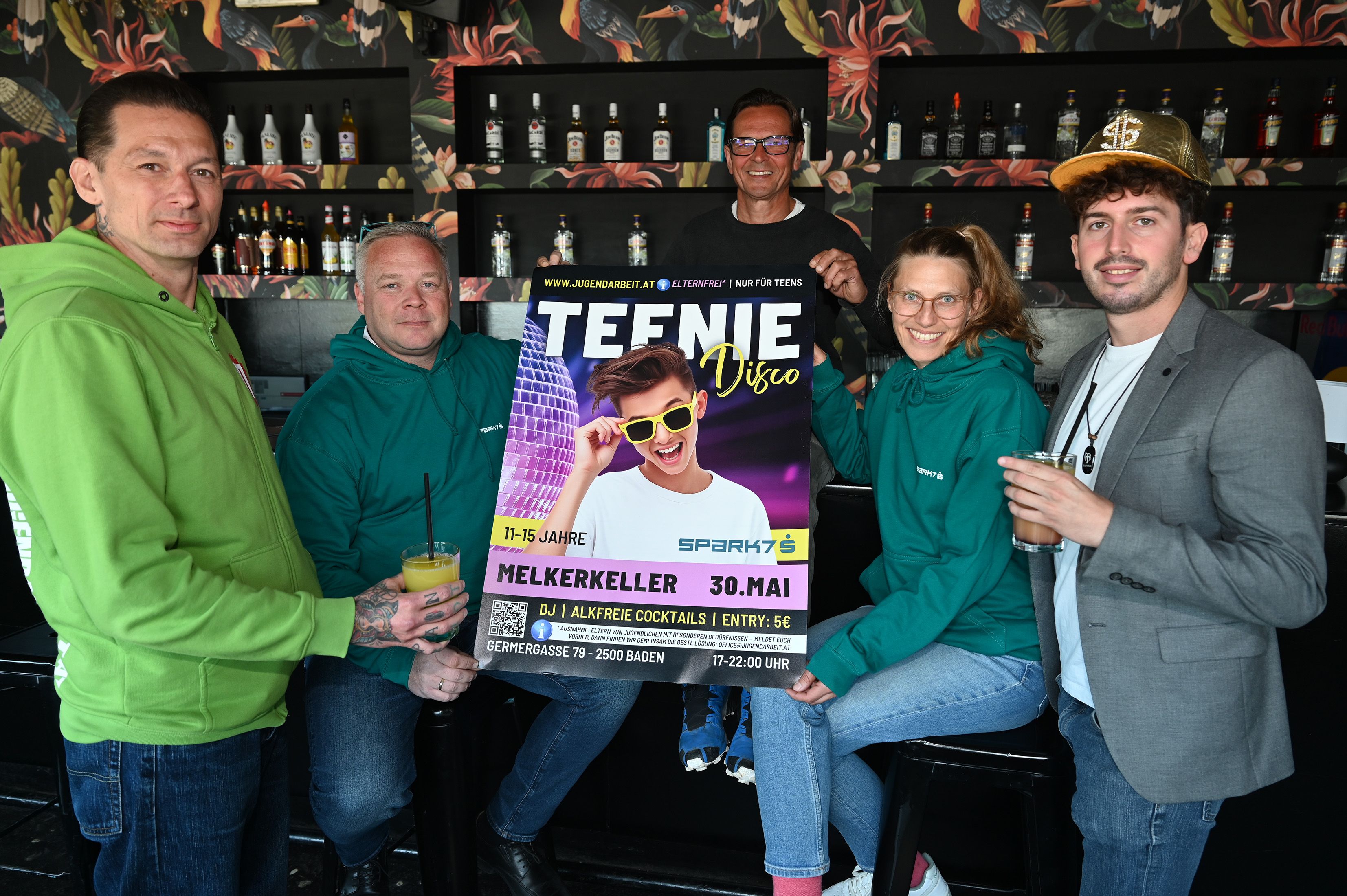 Heute.at - Teenie-Disco in Baden – DJ und alkoholfreie Getränke