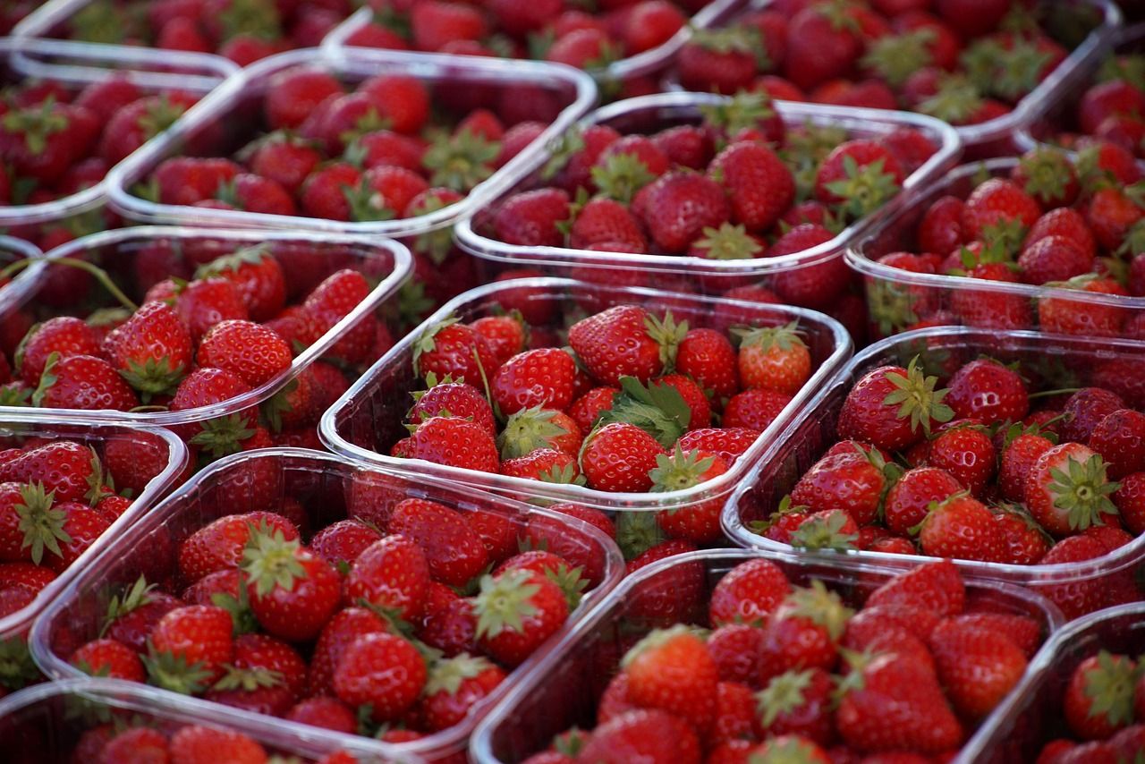 Frische Erdbeeren am Markt