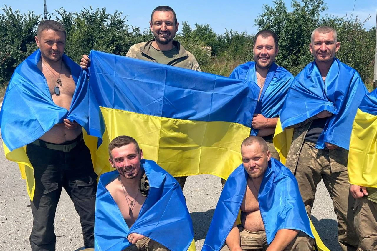 Erfolge bei der Aushandlung eines großen Gefangenenaustauschs mit Russland machten Jermak bekannt