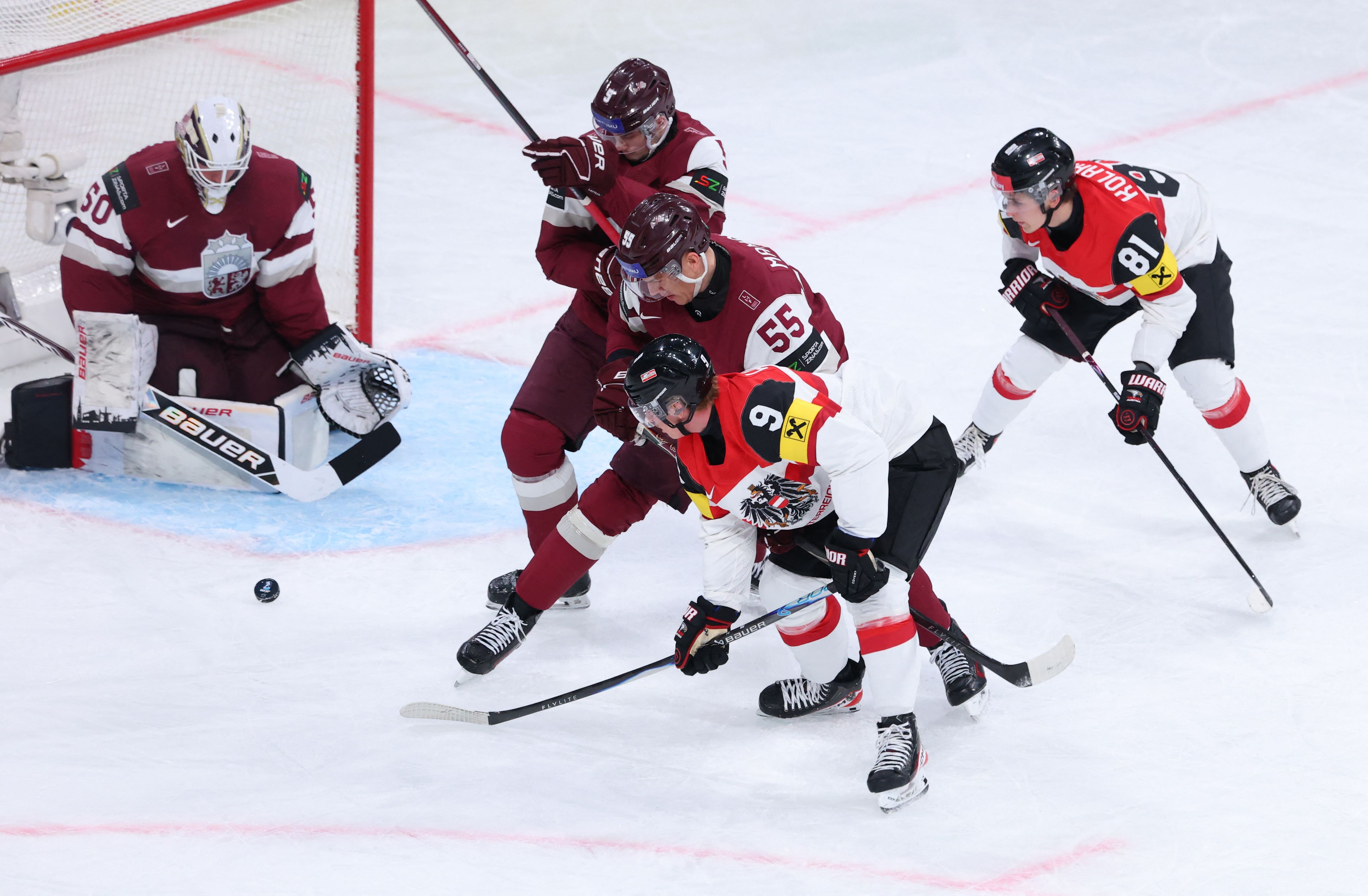 Österreich im Eishockey-WM-Duell gegen Lettland. 