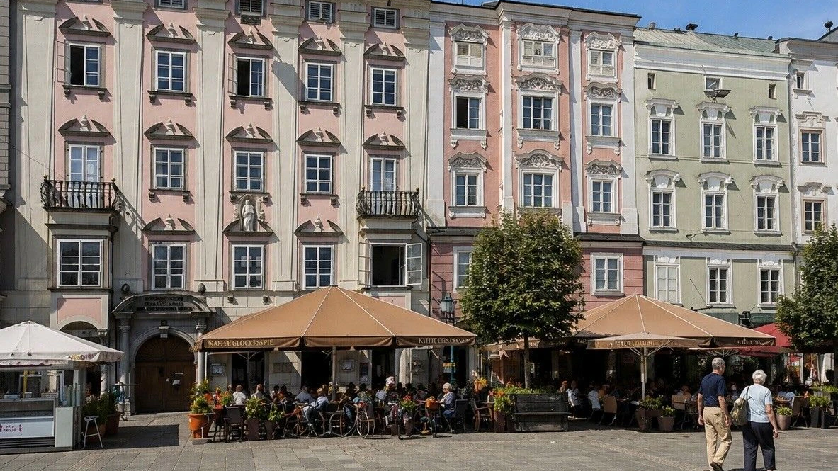 Das Kaffee Glockenspiel am Linzer Hauptplatz