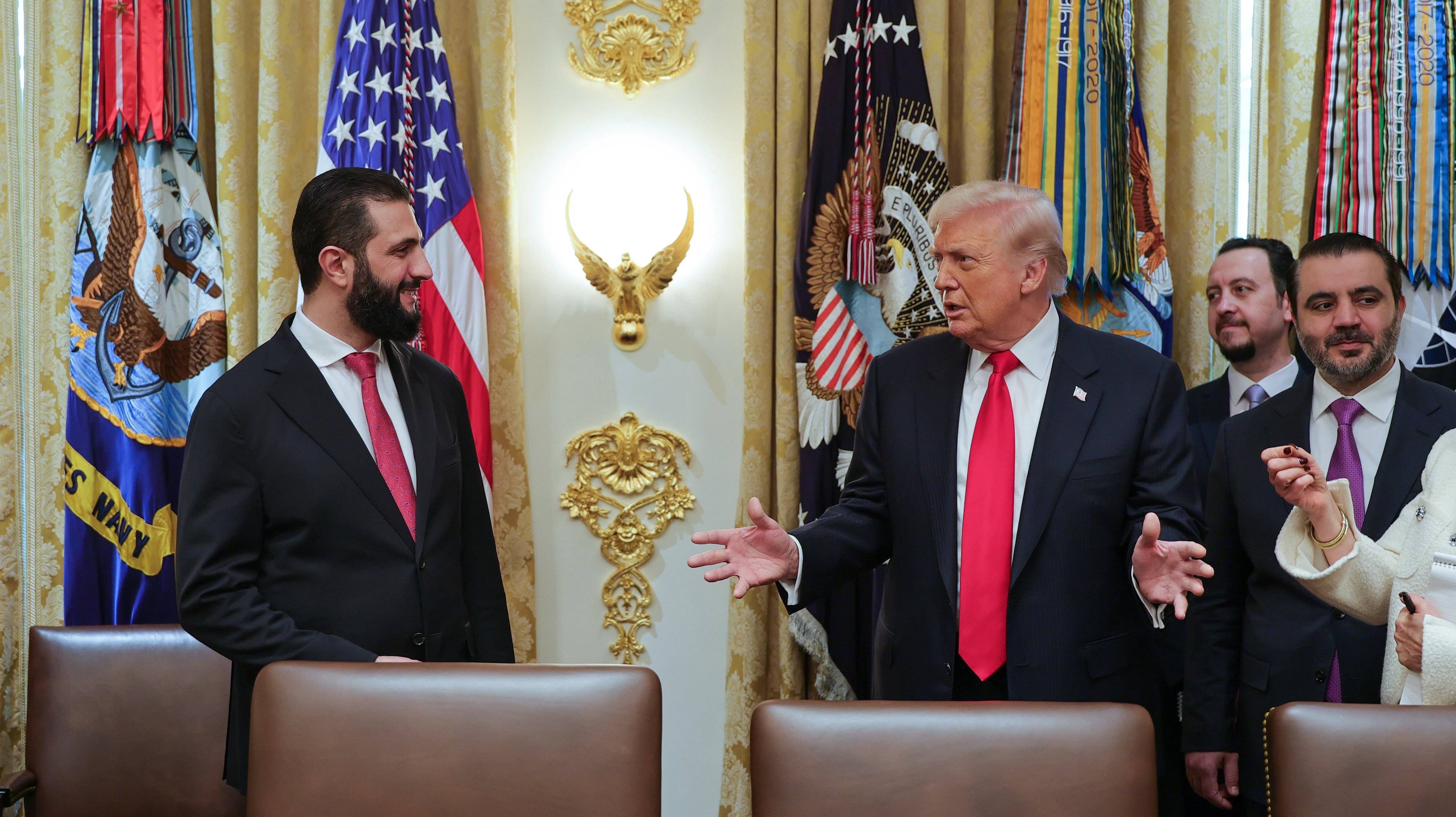 Aufnahme von 2025: Syriens Präsident Ahmed al-Sharaa zu Besuch bei US-Präsident Donald Trump im Weißen Haus.