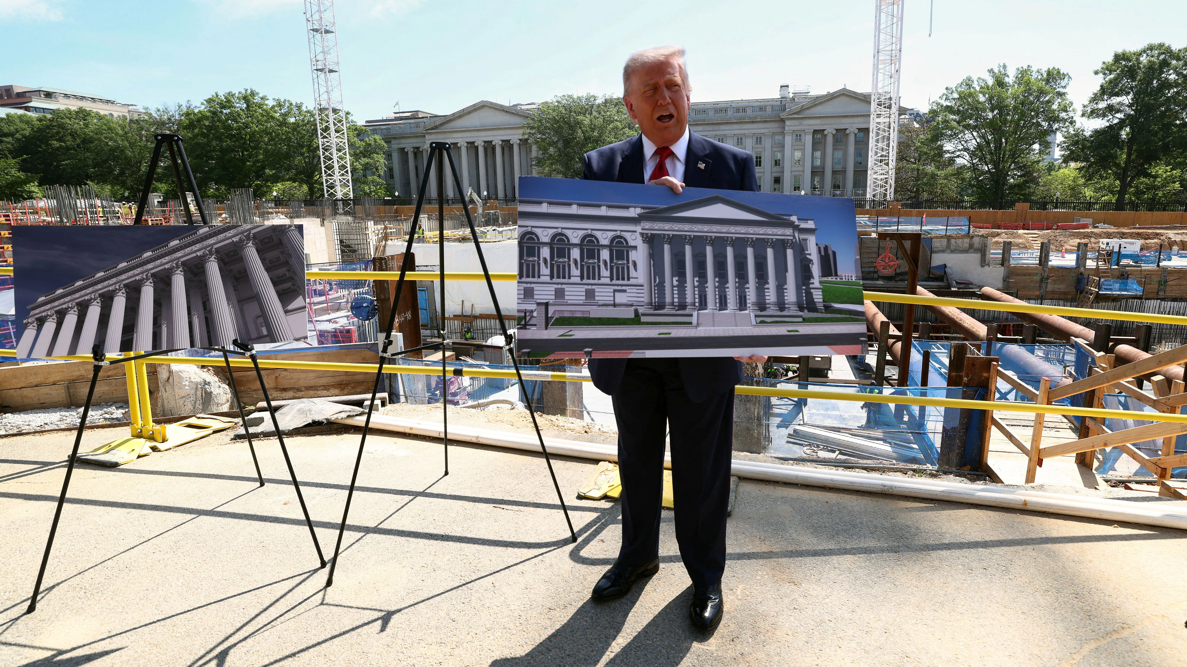 Die Kosten für den Ballsaal-Bau von bis zu 400 Millionen Dollar sollten aus privaten Spenden finanziert werden, hat Trump zunächst gesagt. Jetzt soll doch der Steuerzahler ran.