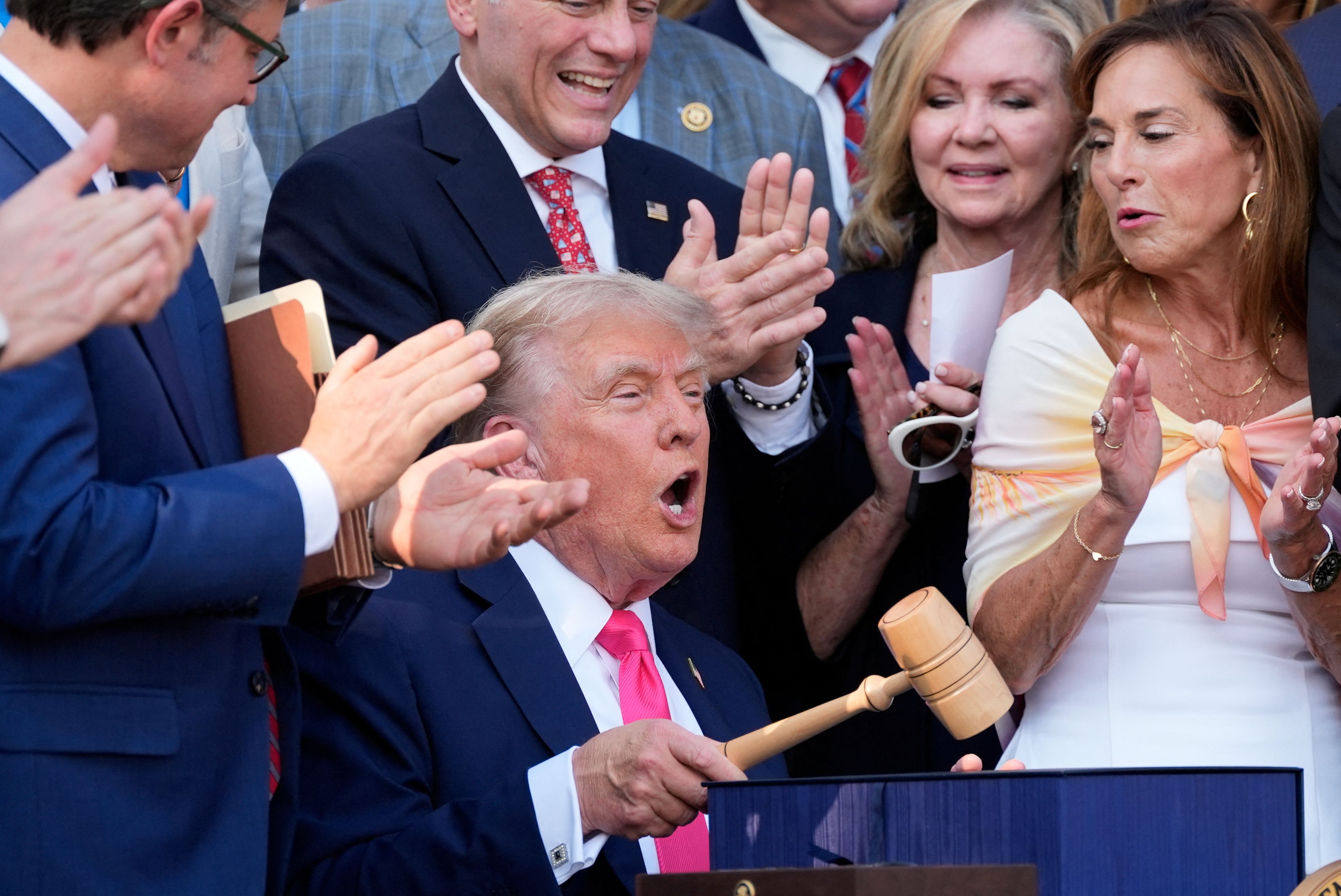 Wird keine Richter mehr brauchen: Donald Trump hat beschlossen, dass Steuergesetze für ihn nicht mehr gelten. (Symbolbild)