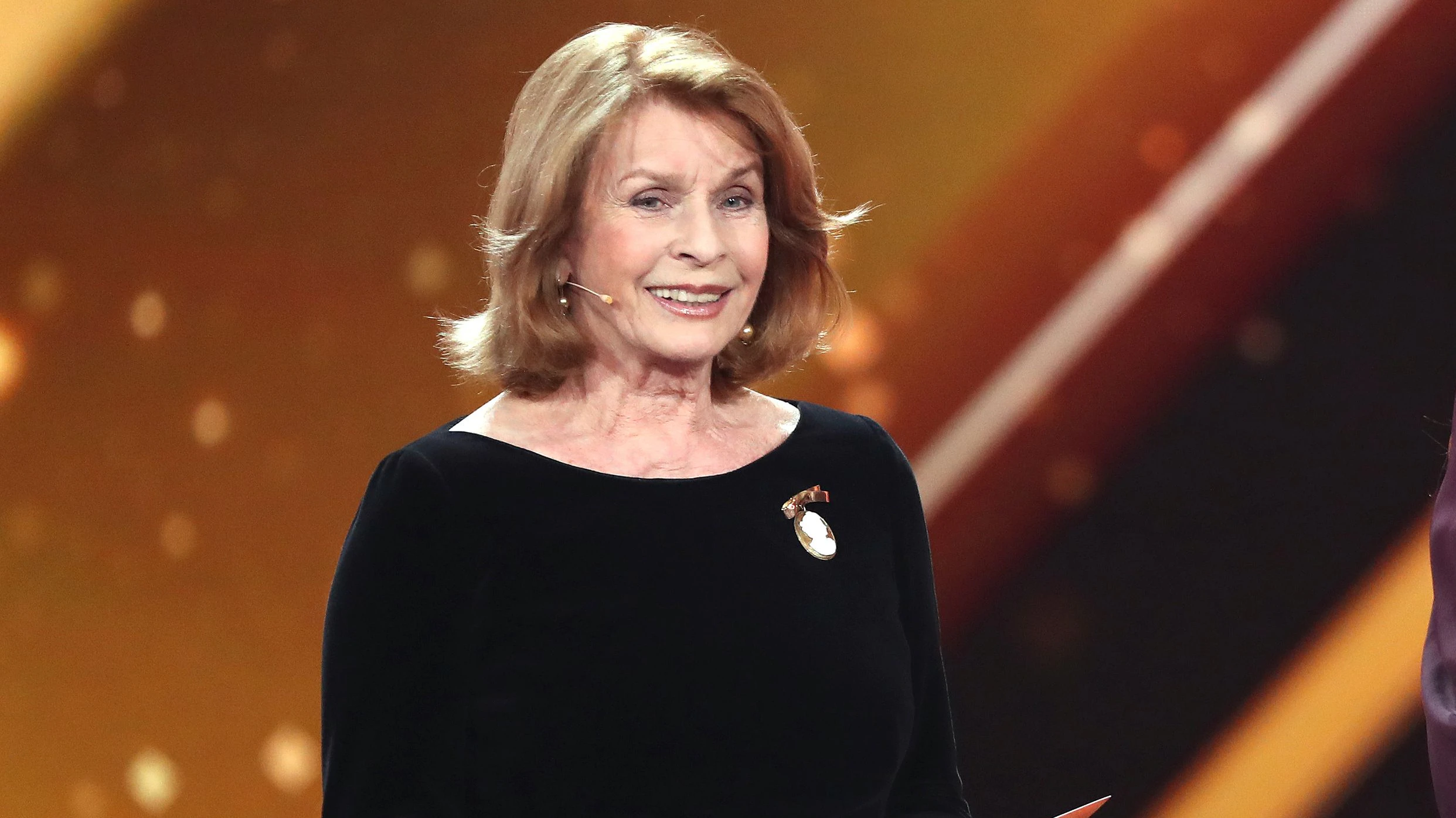 Senta Berger zeigt sich in einem neuen Interview von ihrer verletzlichen Seite.