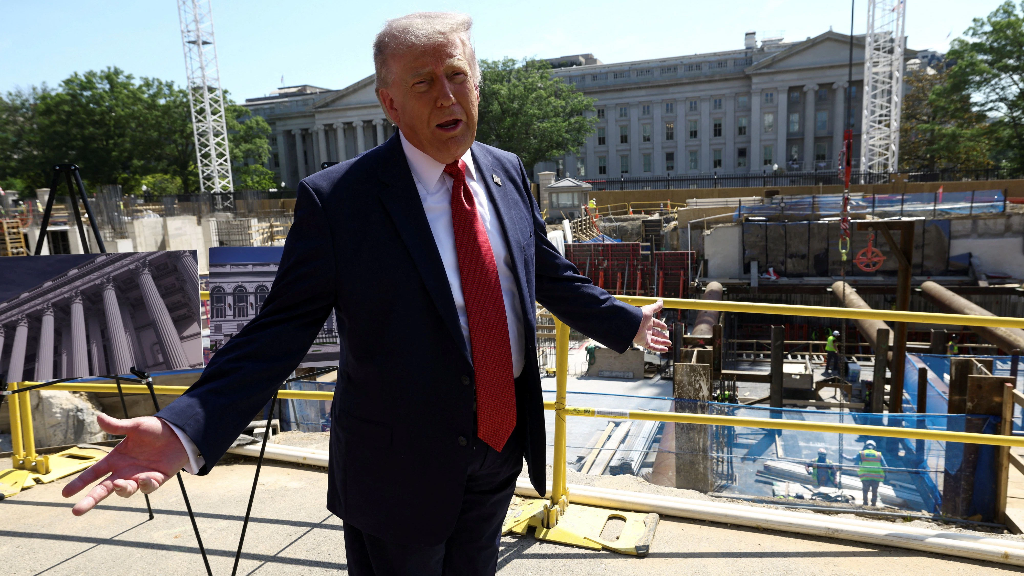 Heute.at - 6 Etagen tief: Trump enthüllt bizarre Ballsaal-Pläne
