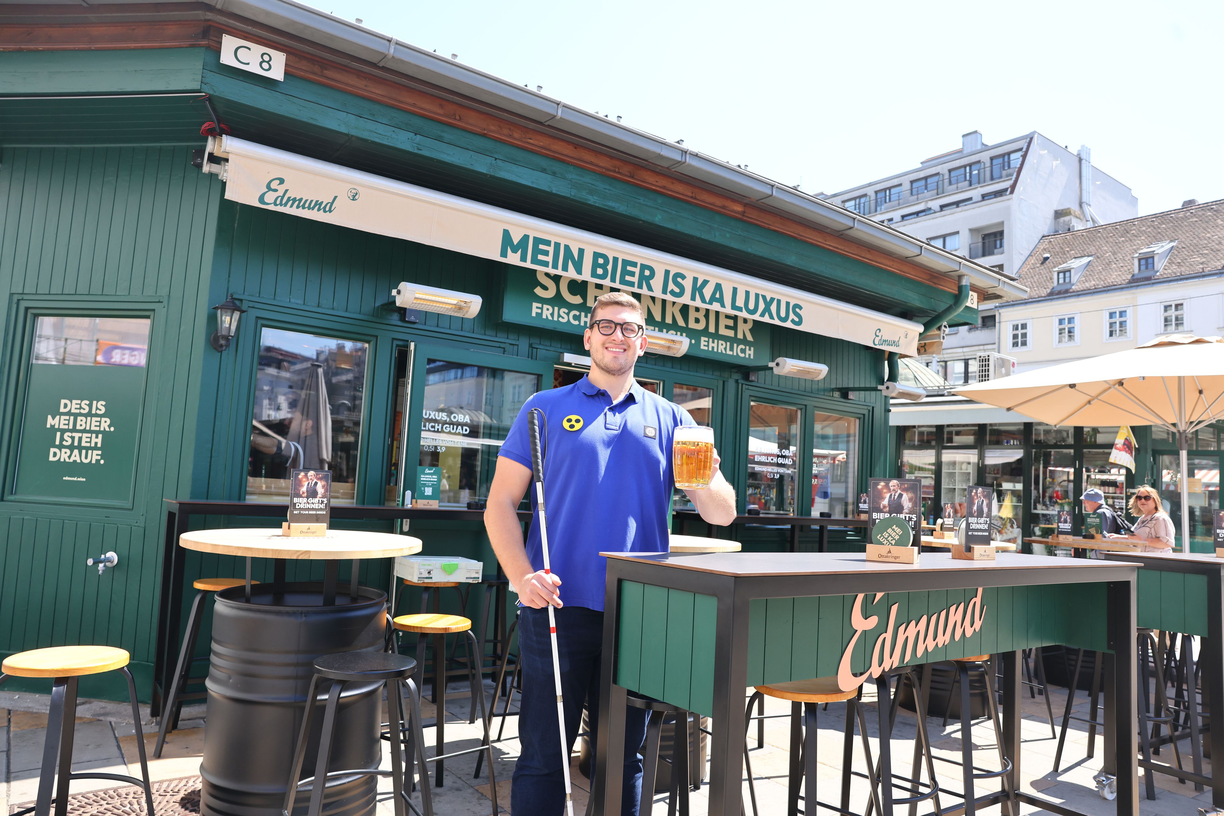 Moritz Huth serviert im 