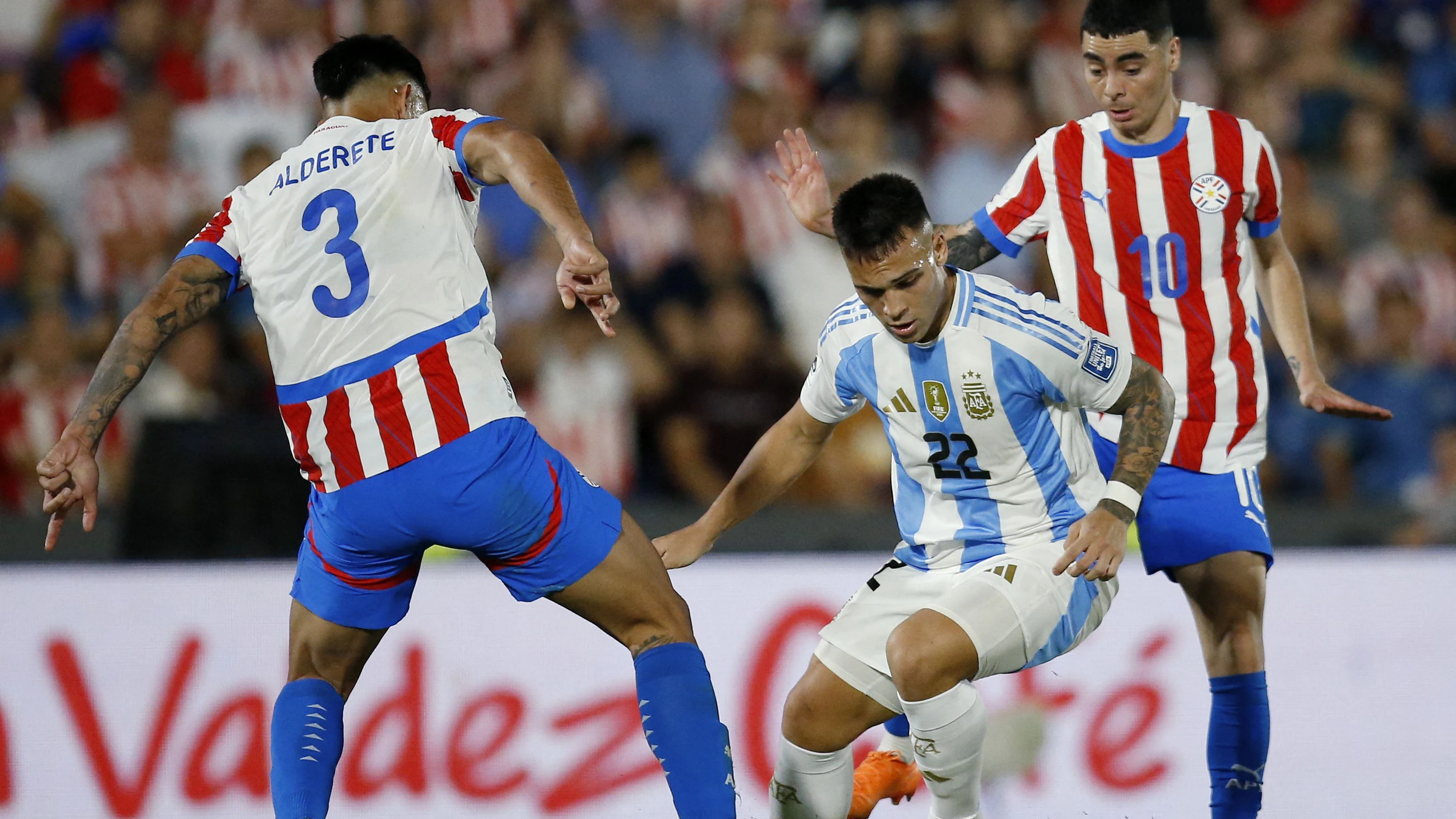 Paraguay im Duell mit Argentinien 