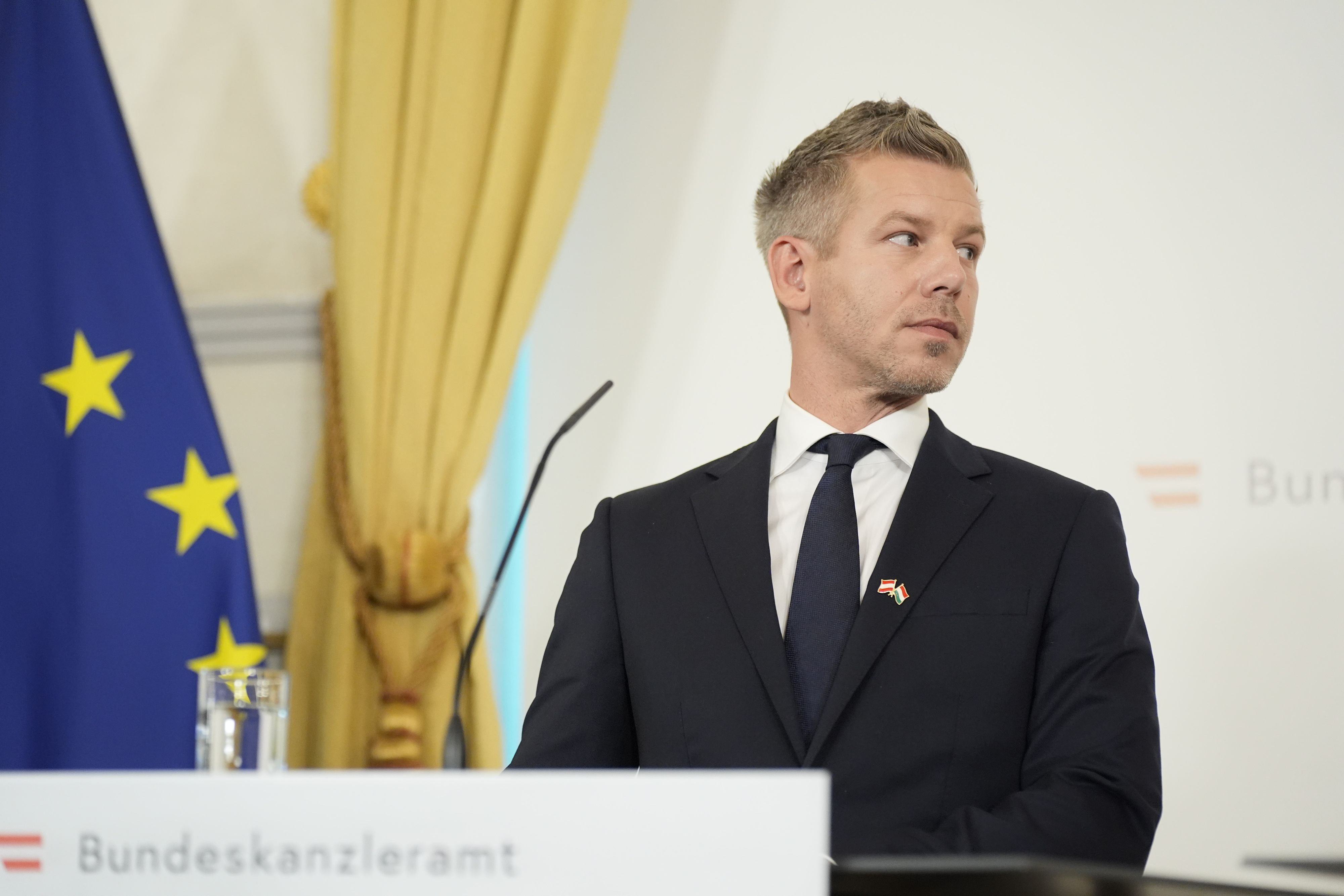 Die Regierung unter Peter Magyar verschärft den Kurs gegenüber Russland deutlich.