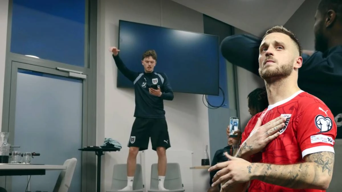 Der neue ÖFB-Star Paul Wanner musste beim Nationalteam singen, Marko Arnautovic feuerte ihn an. 