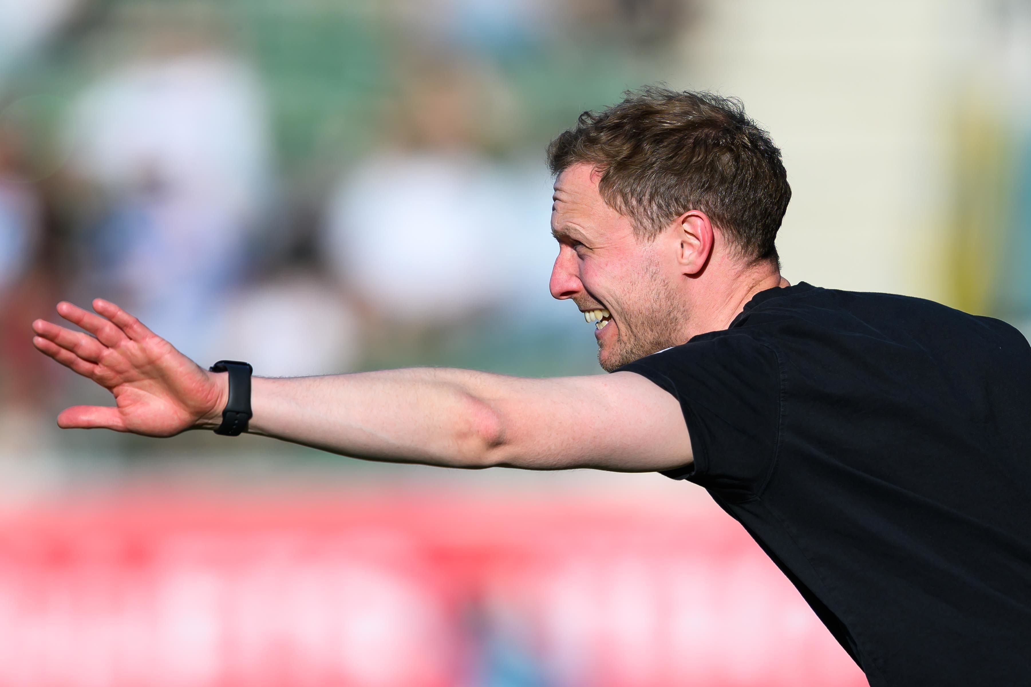 Heute.at - Ried-Coach fixiert Abgang am Tag vor Duell um Europa