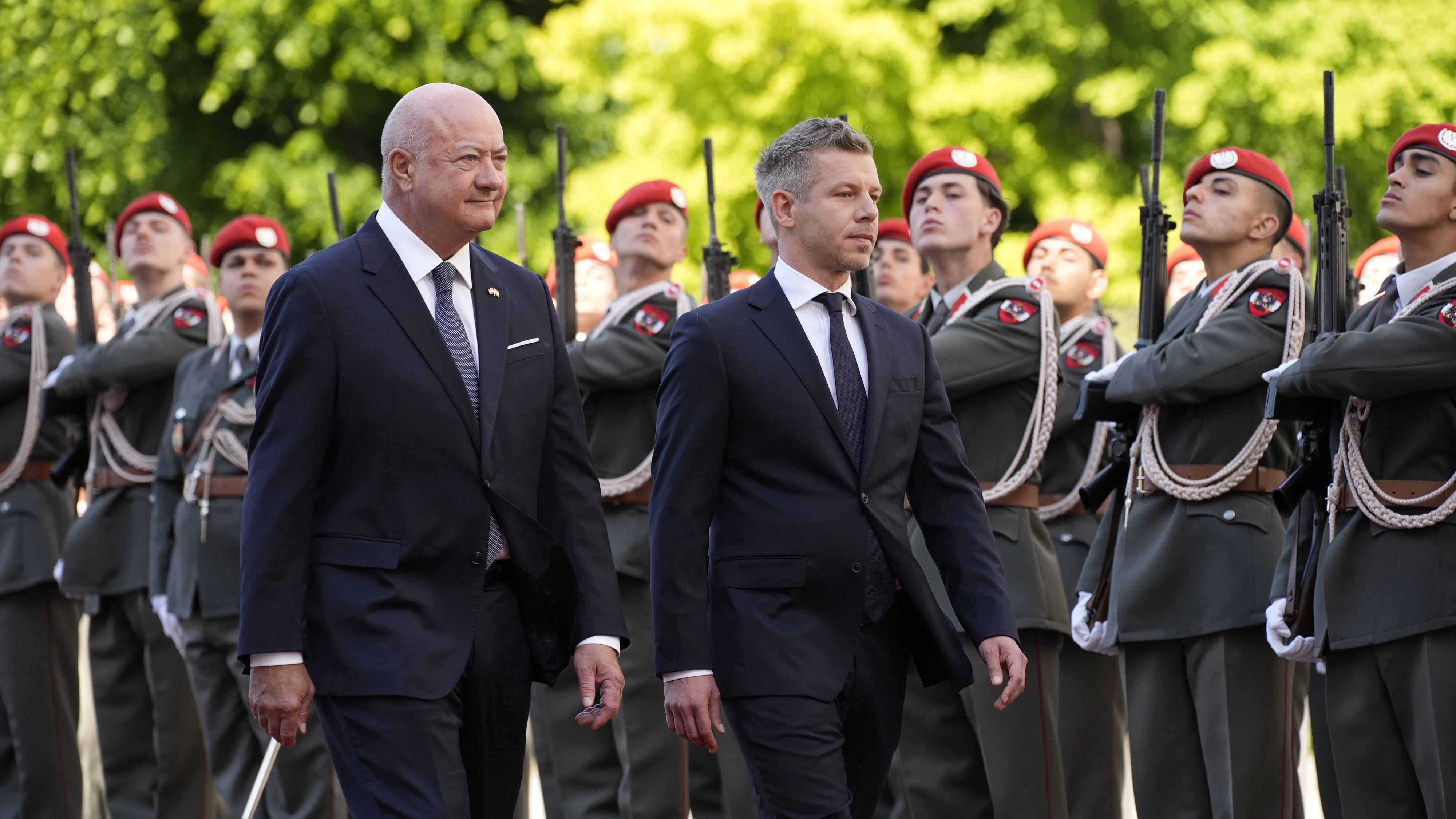 Heute.at - Empfang in Wien: Ungarn-Premier nur kurz bei Stocker