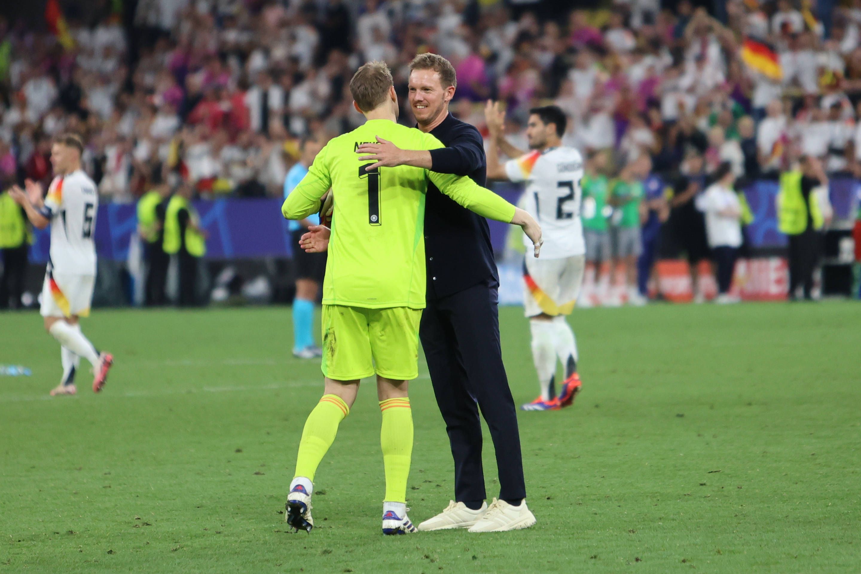Julian Nagelsmann und Manuel Neuer.