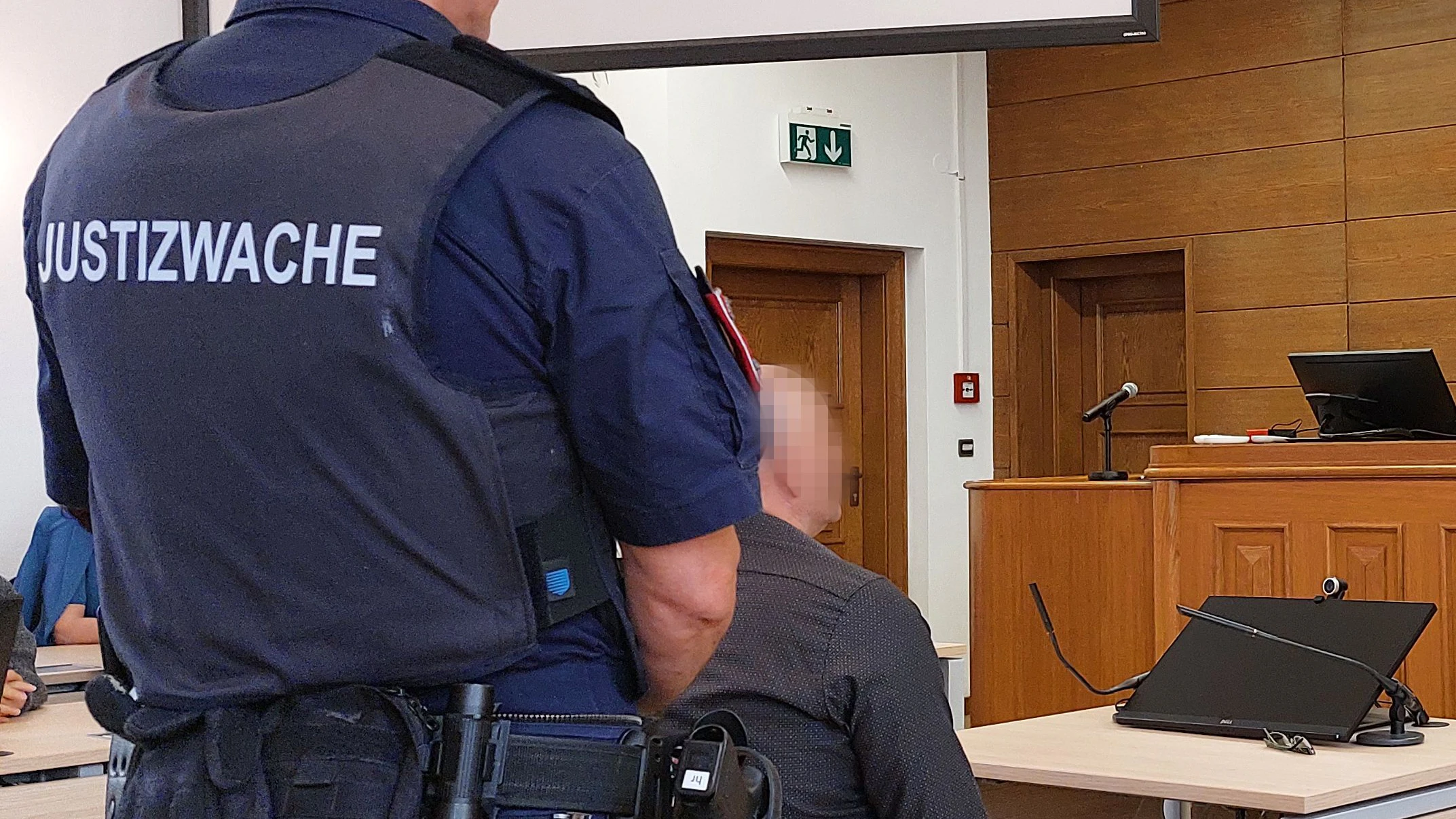 Heute.at - Weil er nicht mitspielen durfte – Mann legte Brand