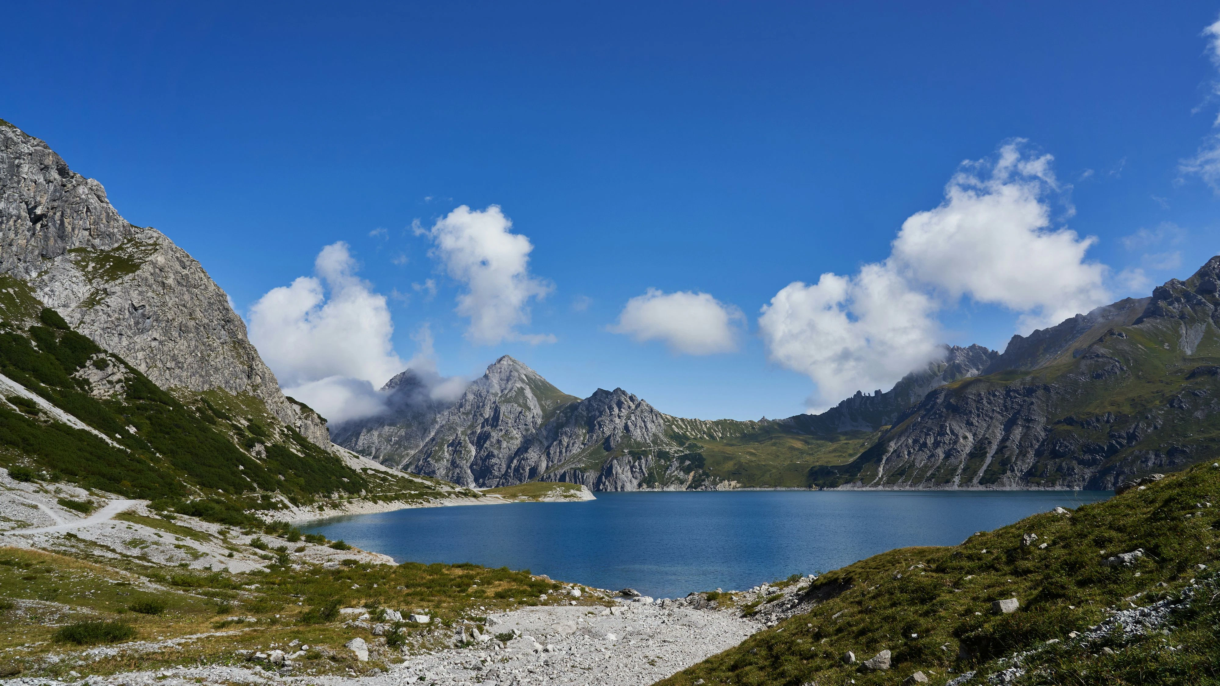 Der Lünersee befindet sich auf knapp 2.000 Metern Seehöhe.
