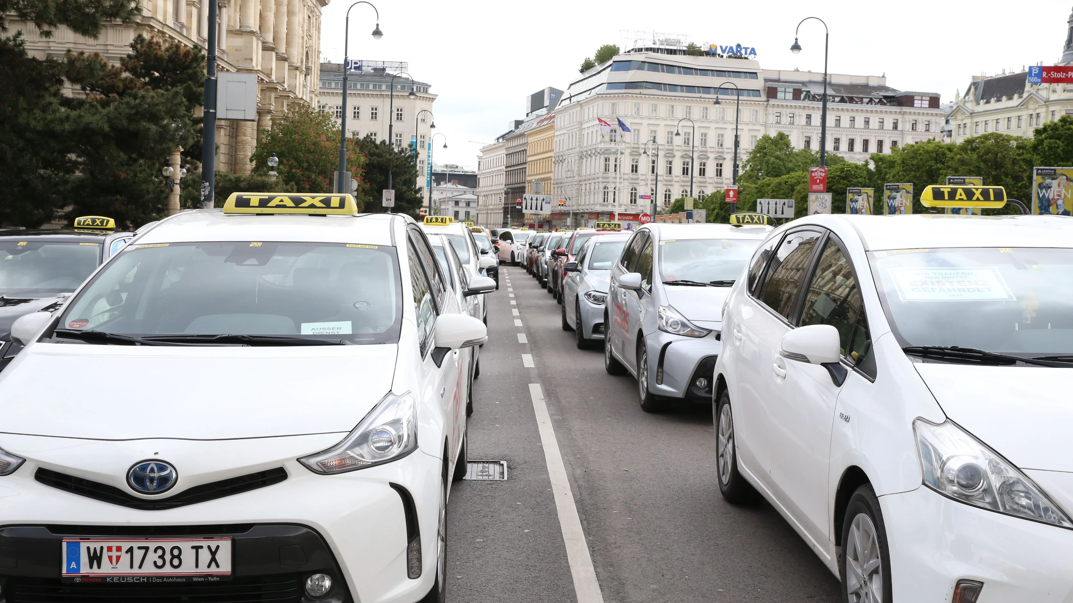 Heute.at - Stadt Wien plant einheitliche Farbe für alle Taxis