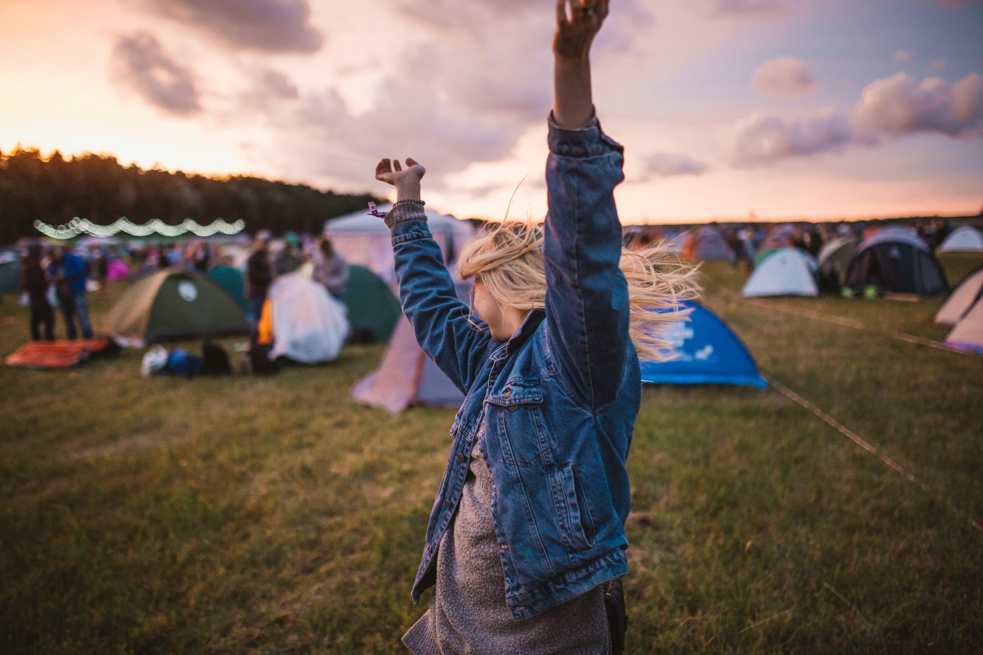 Heute.at - Mit diesen 4 Tricks schläfst du auf Festivals immer gut