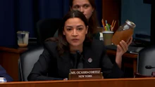 AOC konfrontiert EPA mit braunem Wasser aus Georgia