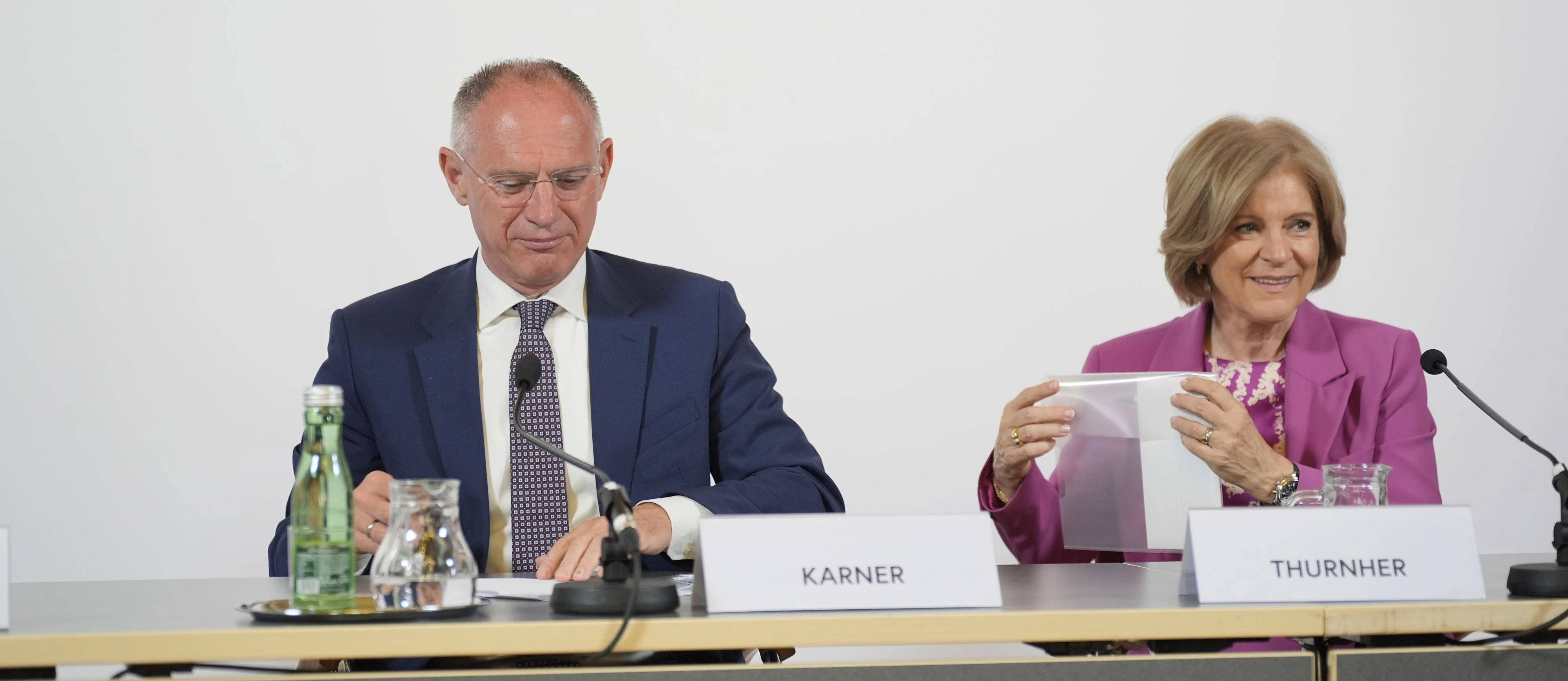 ... reingelegt, das ist nur eine leere Hülle ....