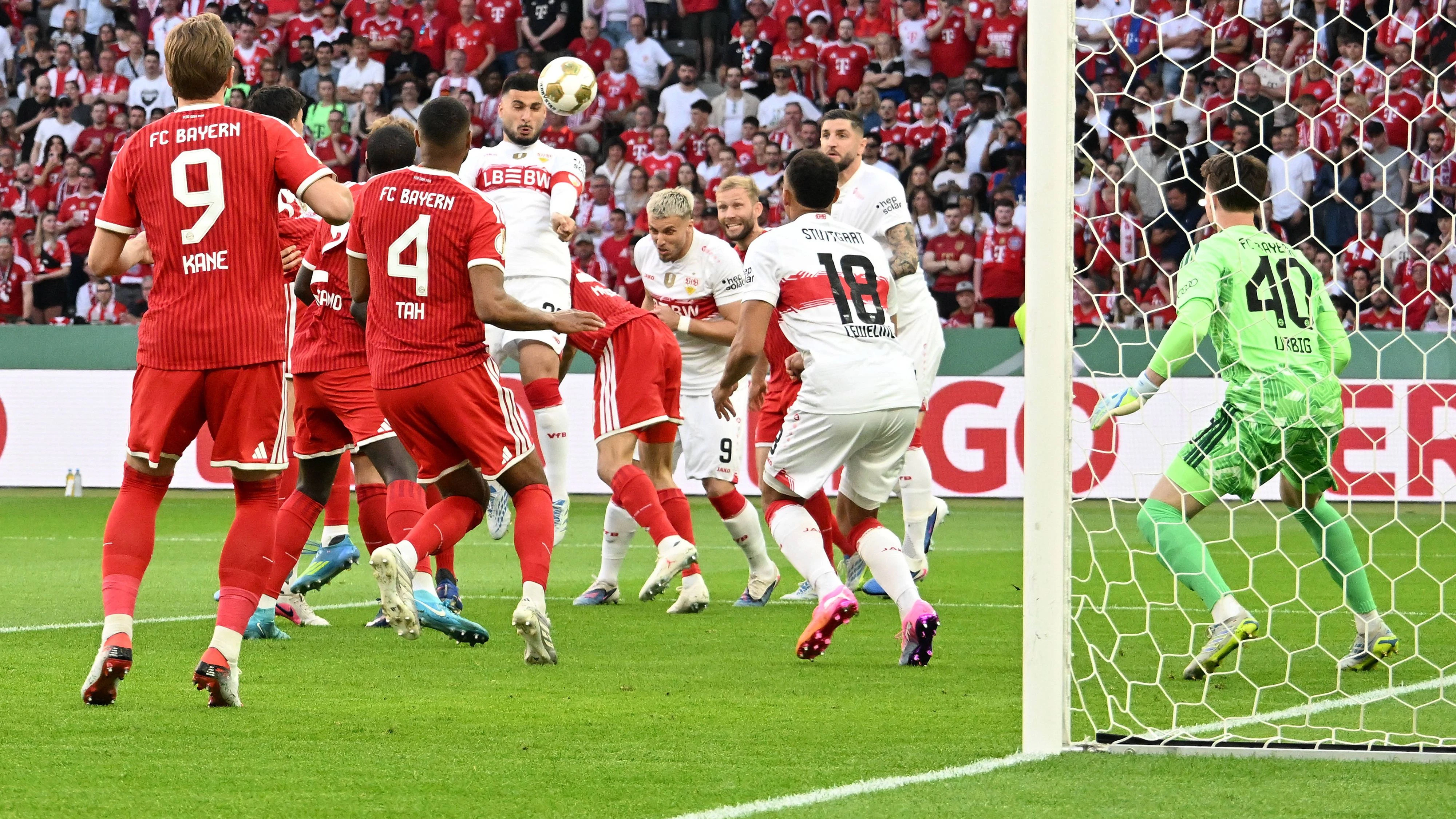 23.05.2026, xsltx, Fussball DFB Pokal Finale, FC Bayern München - VfB Stuttgart v.l. Deniz Undav VfB Stuttgart Jonas Urbig FC Bayern Muenchen DFL/DFB REGULATIONS PROHIBIT ANY USE OF PHOTOGRAPHS as IMAGE SEQUENCES and/or QUASI-VIDEO Berlin *** 23 05 2026, xsltx, Fußball DFB Pokal Finale, FC Bayern München VfB Stuttgart v l Deniz Undav VfB Stuttgart Jonas Urbig FC Bayern Muenchen DFL DFB REGULATIONS PROHIBIT ANY USE OF PHOTOGRAPHS as IMAGE SEQUENCES and or QUASI VIDEO Berlin