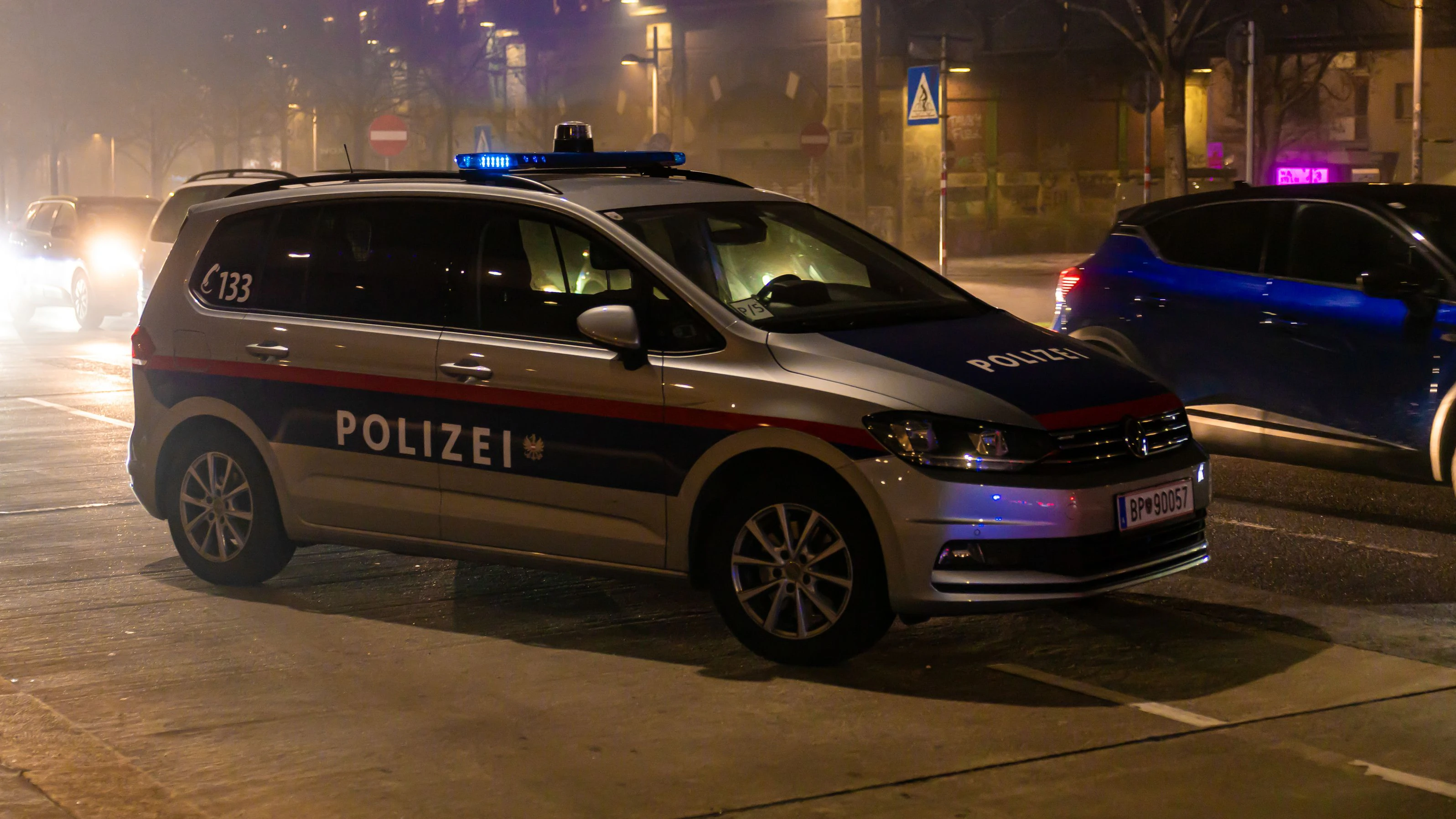 Die Polizei war in Wien bei gleich vier Raubüberfällen in nur einer Nacht in drei Bezirken im Einsatz.