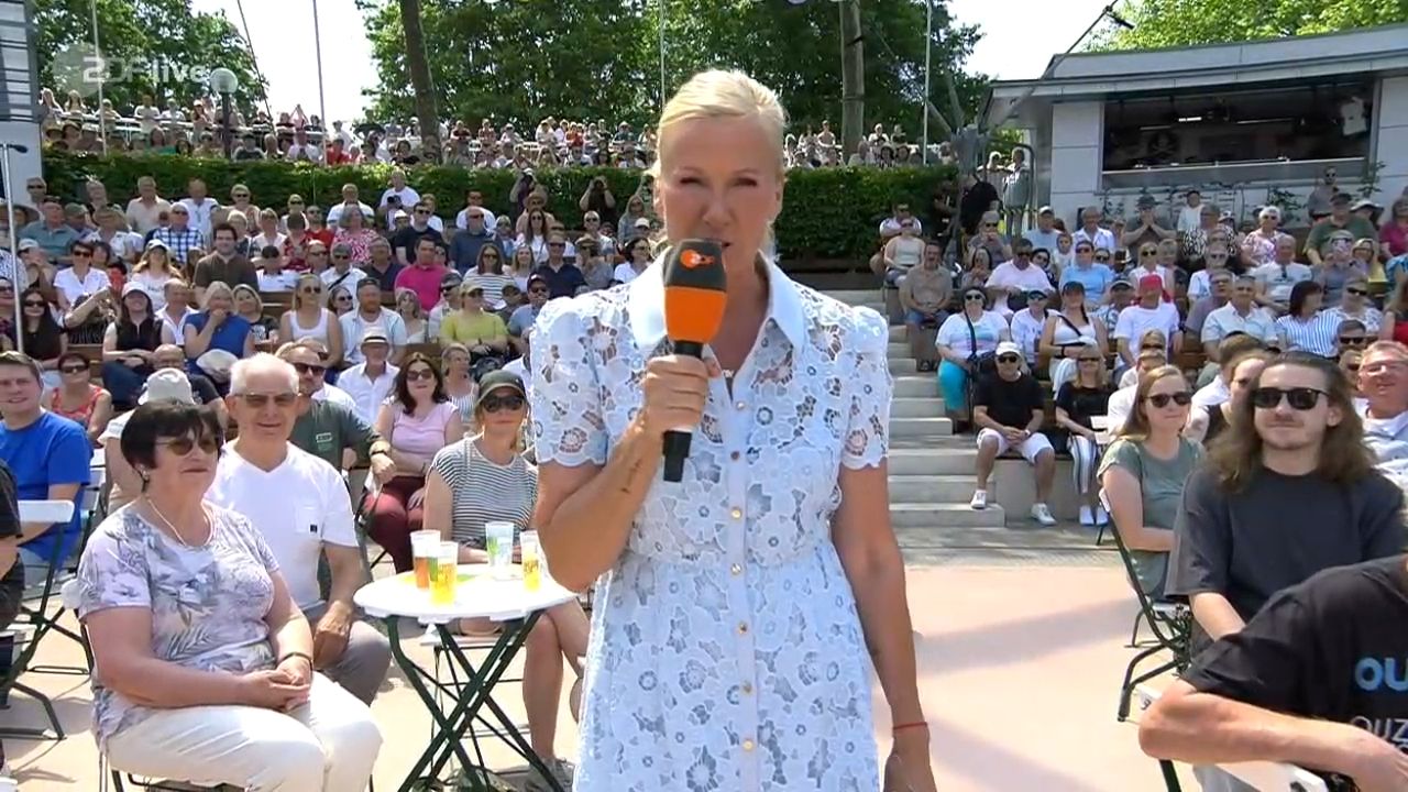 Andrea Kiewel wurde richtig schlüpfrig.