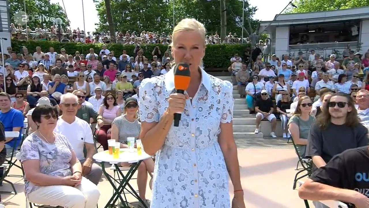 Andrea Kiewel wurde richtig schlüpfrig.