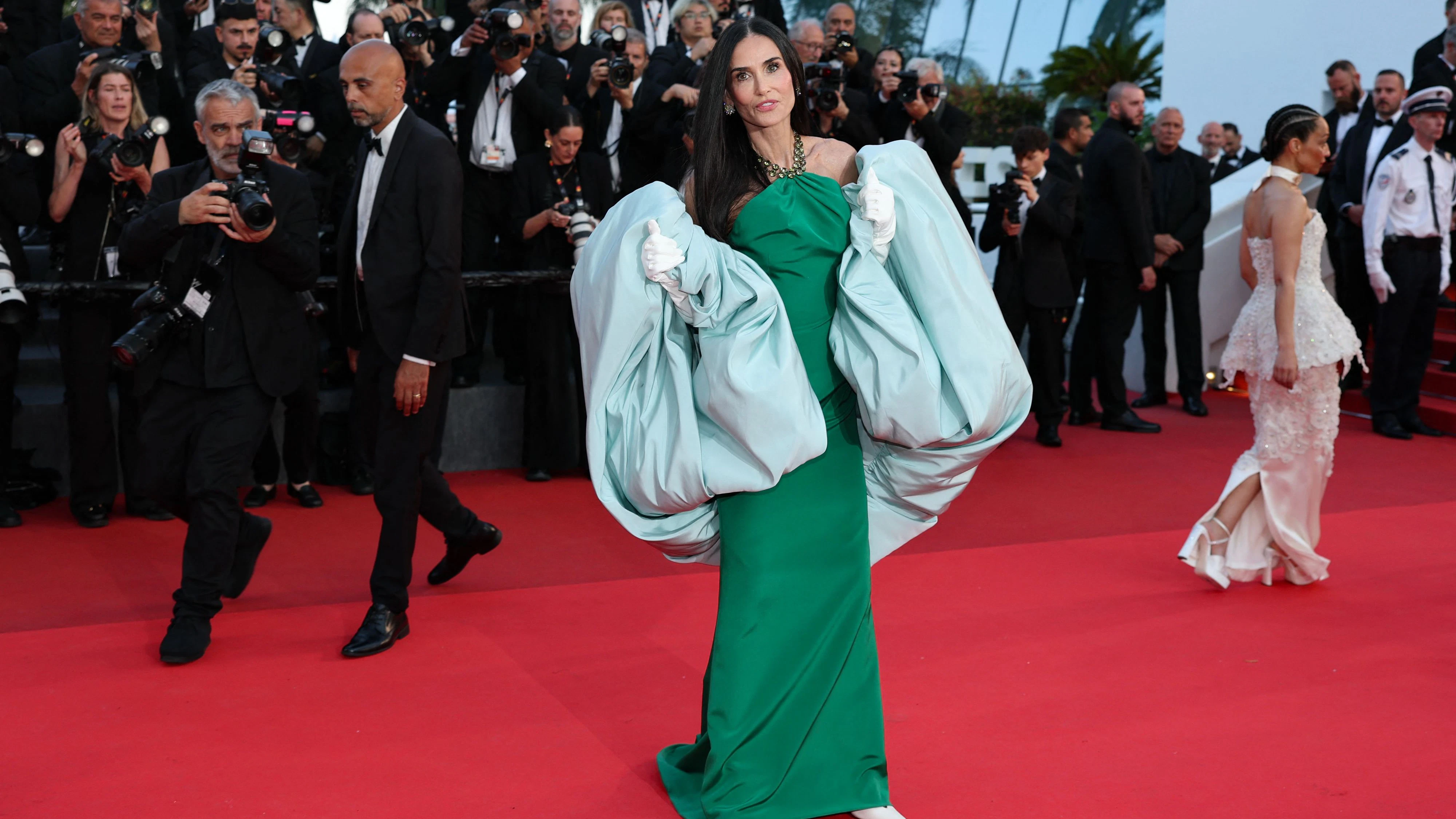 Demi Moore ist auf jeden Fall ein Hingucker.
