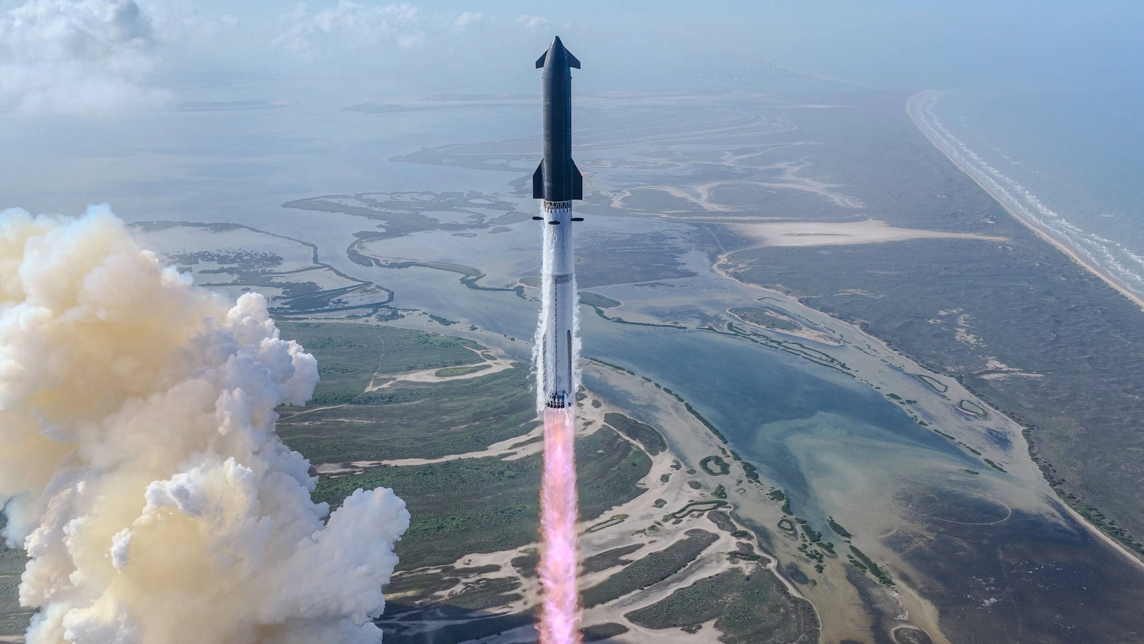 SpaceX s next-generation Starship successfully launched atop the new Super Heavy V3 booster from Starbase in Boca Chica, Texas, on Thursday, May 21, 2026. During the test flight, Starship successfully deployed modified Starlink satellites and simulators before completing a successful landing burn over the Indian Ocean. SpaceX/ PUBLICATIONxNOTxINxUSA WAX2026052302 SPACEX